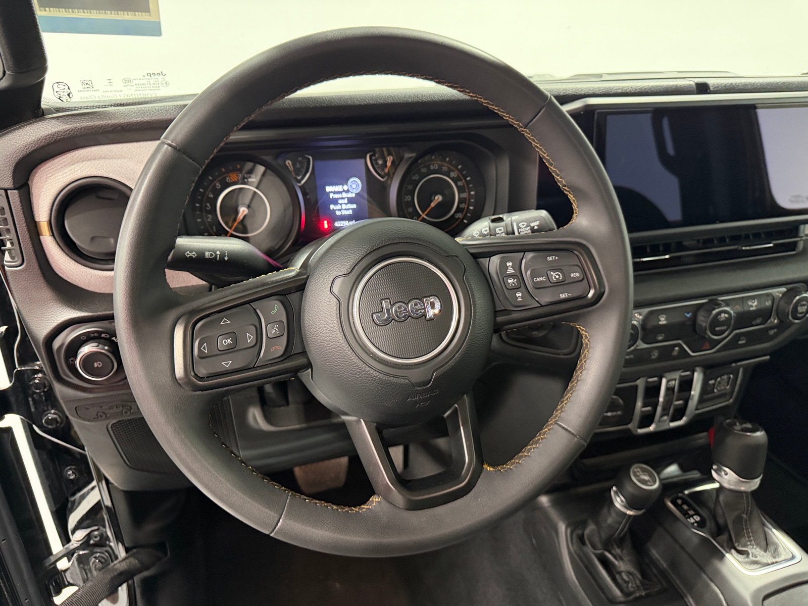 Thumbnail: 2025 Jeep Wrangler - 5