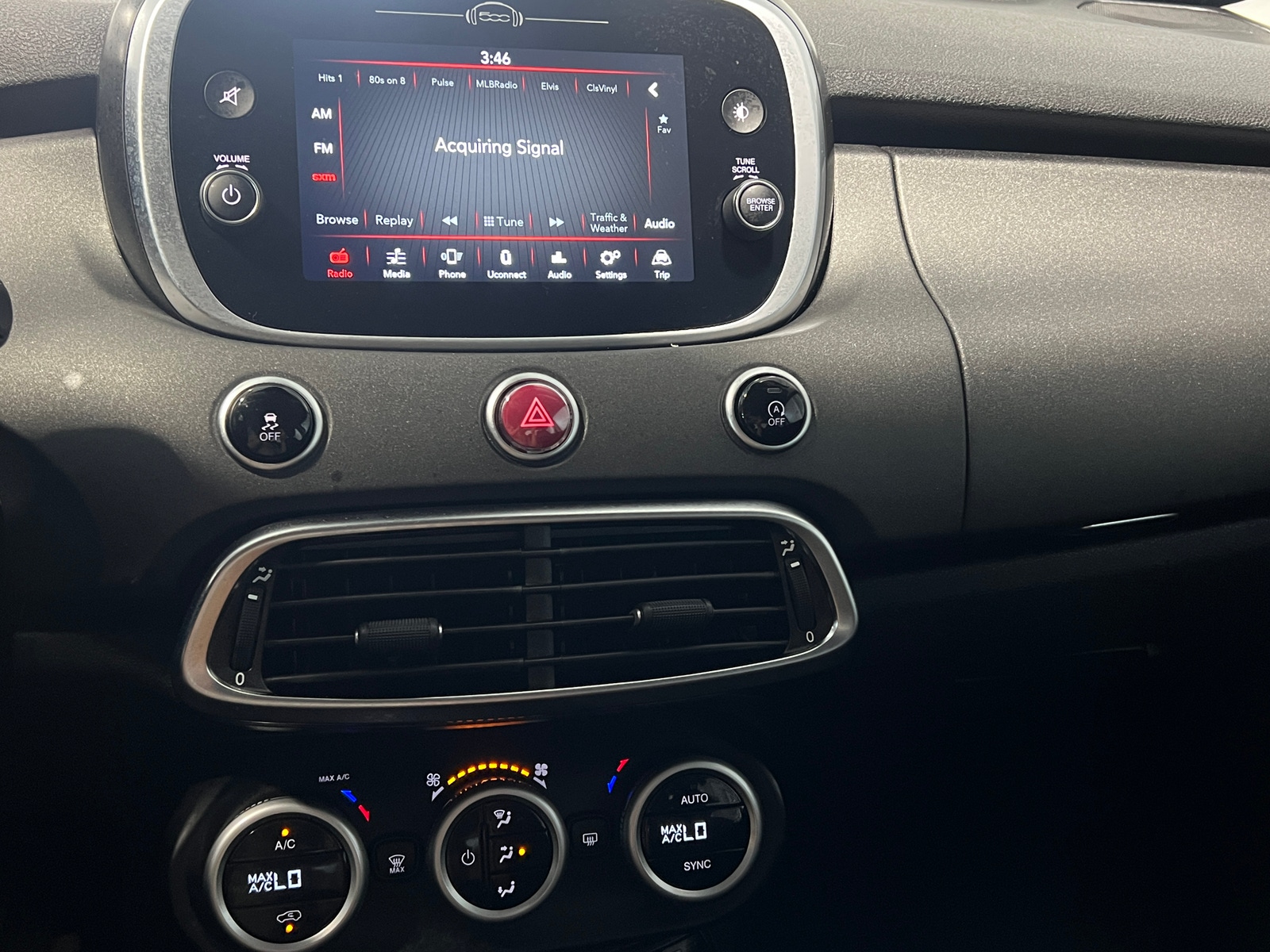 Thumbnail: 2023 Fiat 500X - 4