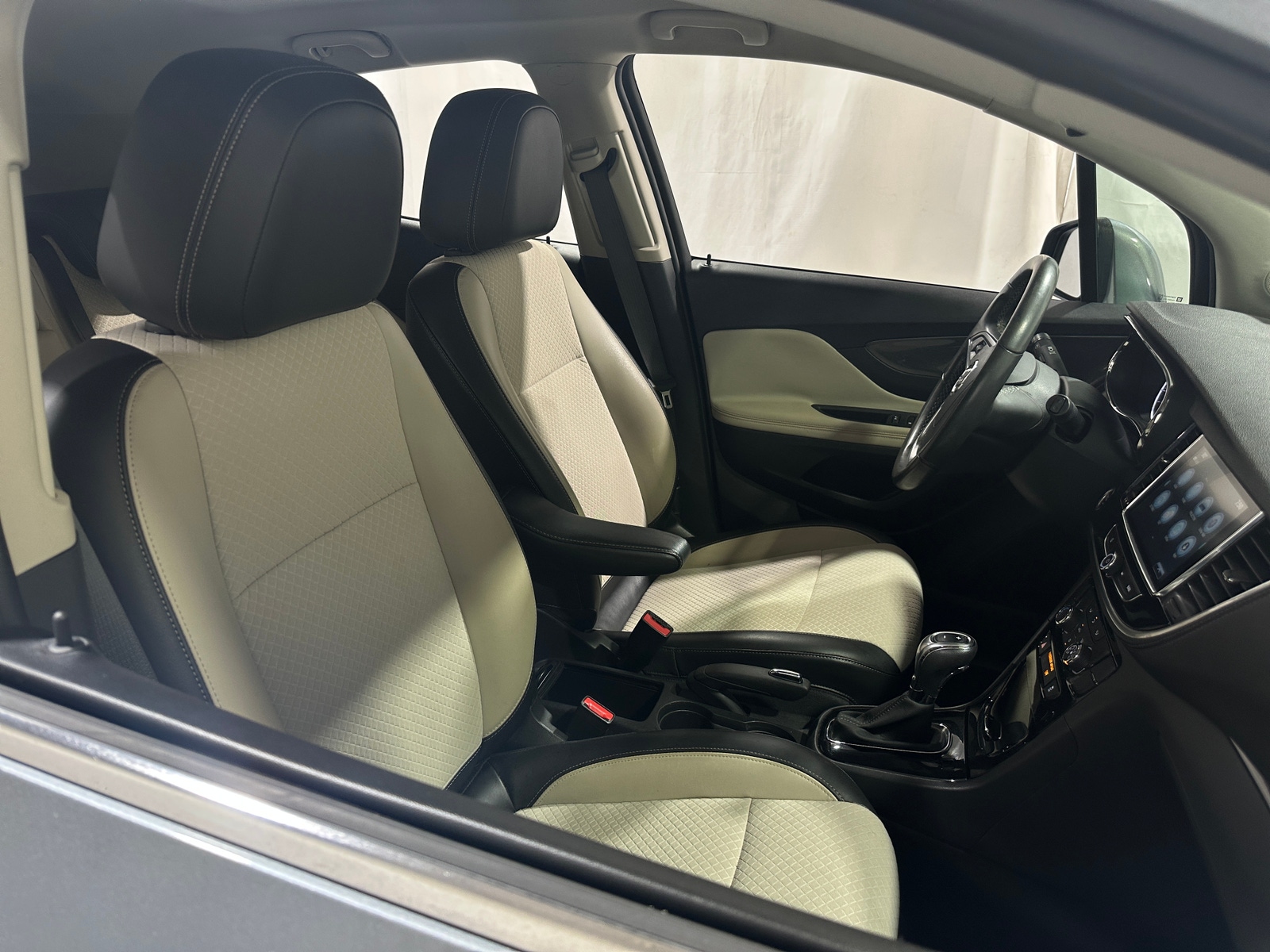 Thumbnail: 2019 Buick Encore - 2
