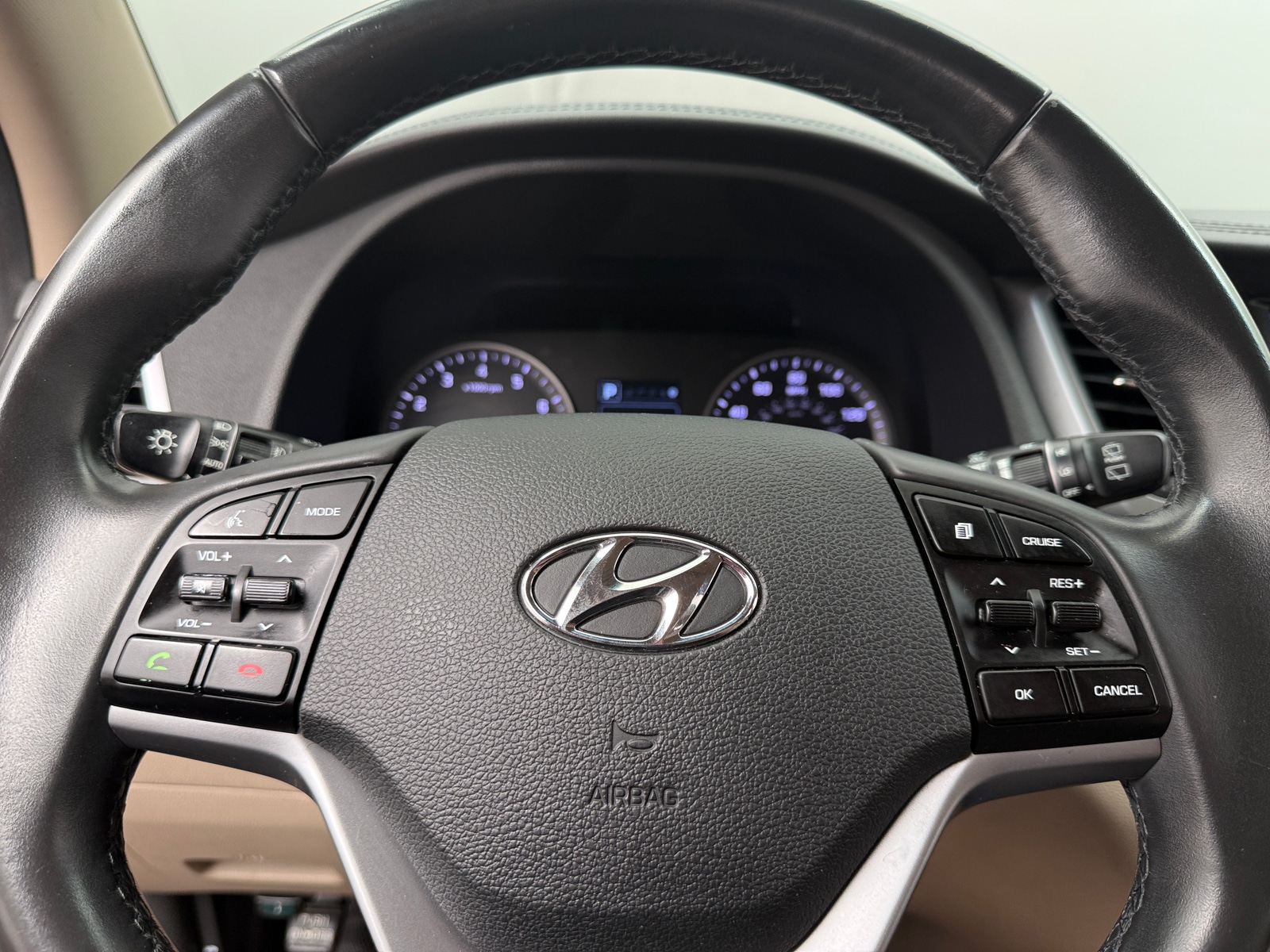 Thumbnail: 2017 Hyundai Tucson - 4