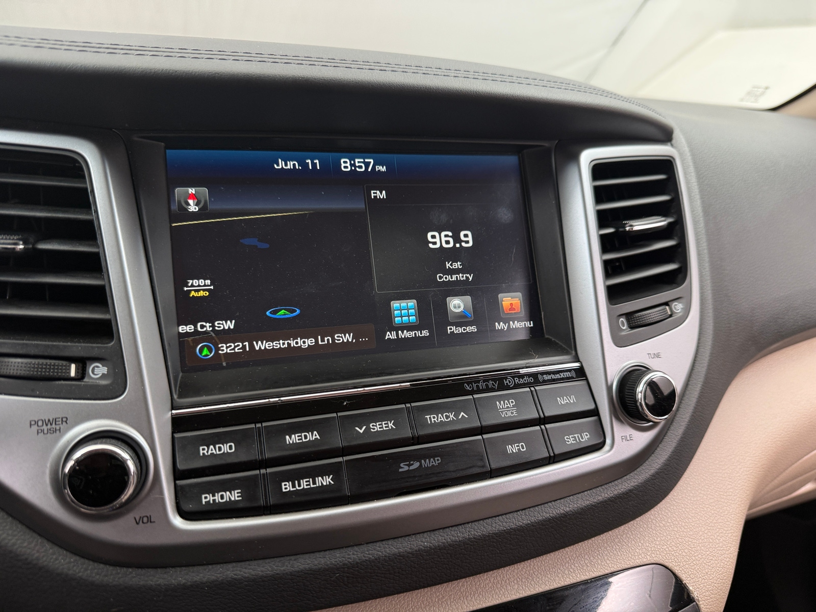 Thumbnail: 2017 Hyundai Tucson - 3