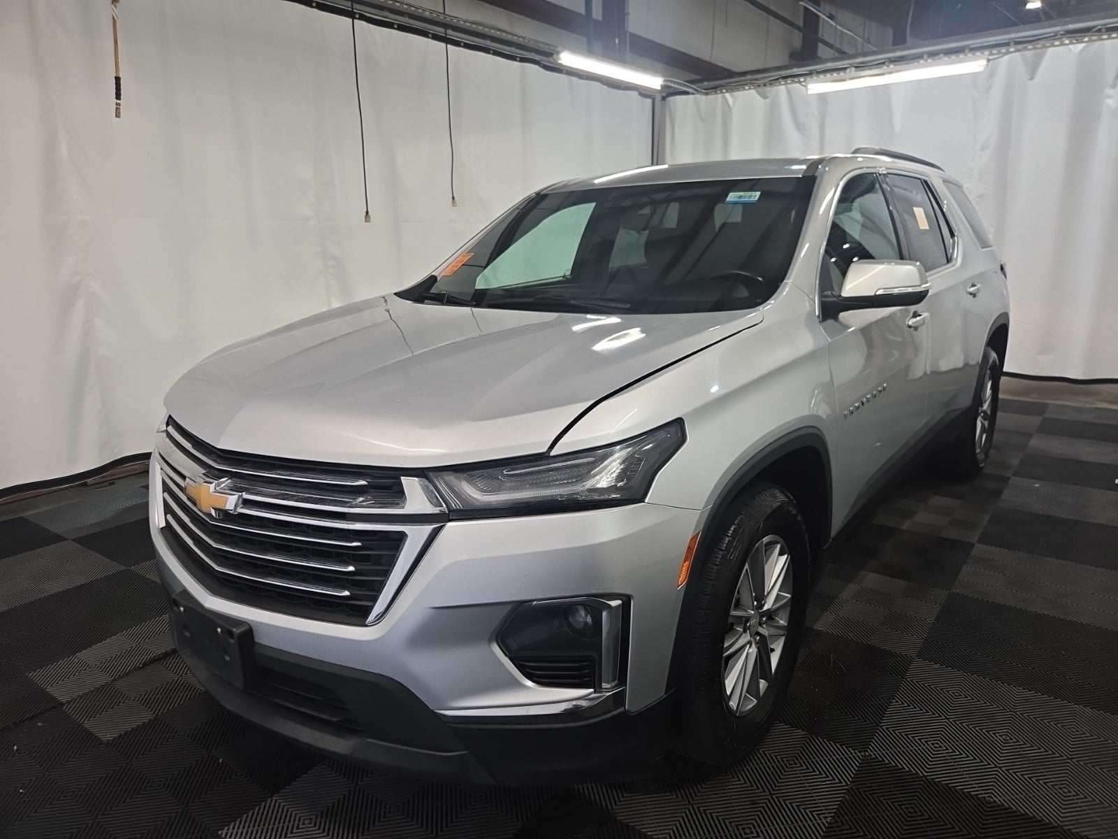 2022 Chevrolet Traverse LT Leather