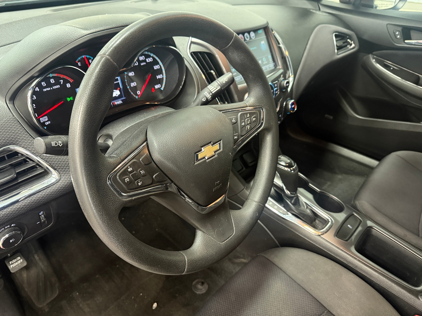 Thumbnail: 2017 Chevrolet Cruze - 5
