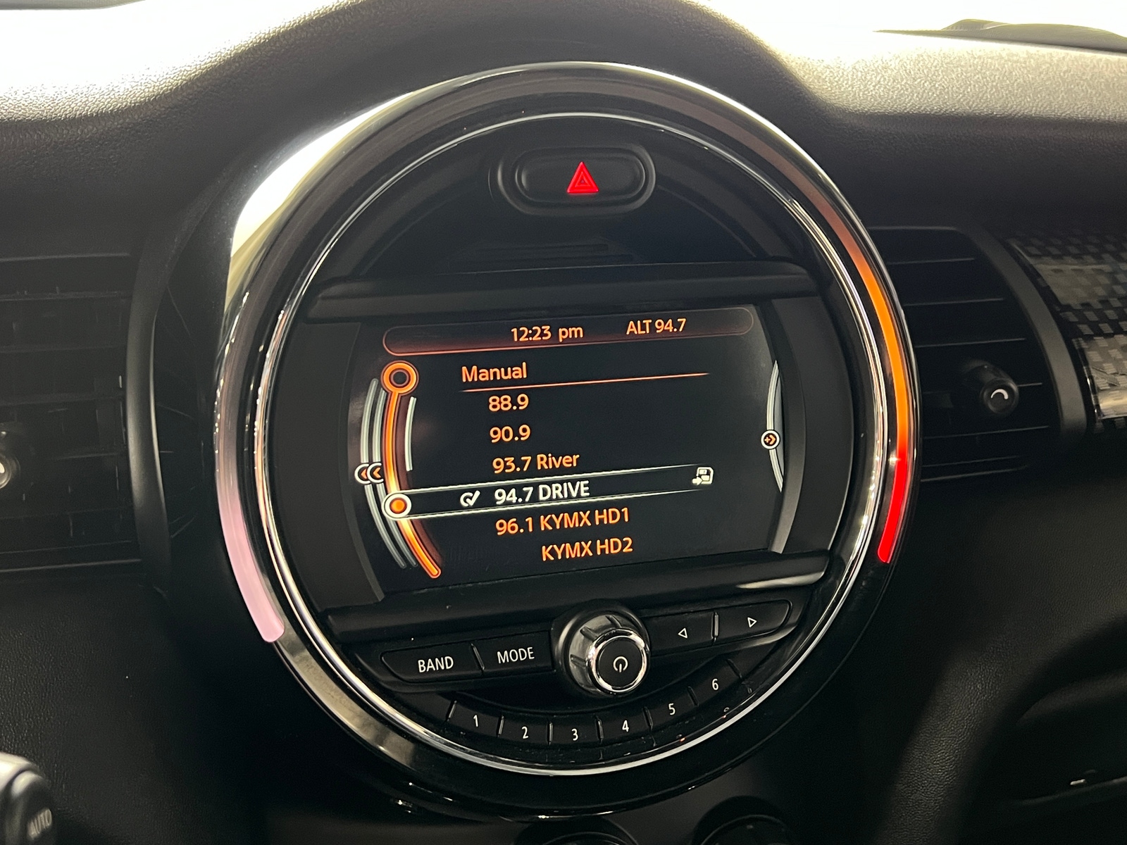 Thumbnail: 2017 MINI Cooper Convertible - 3