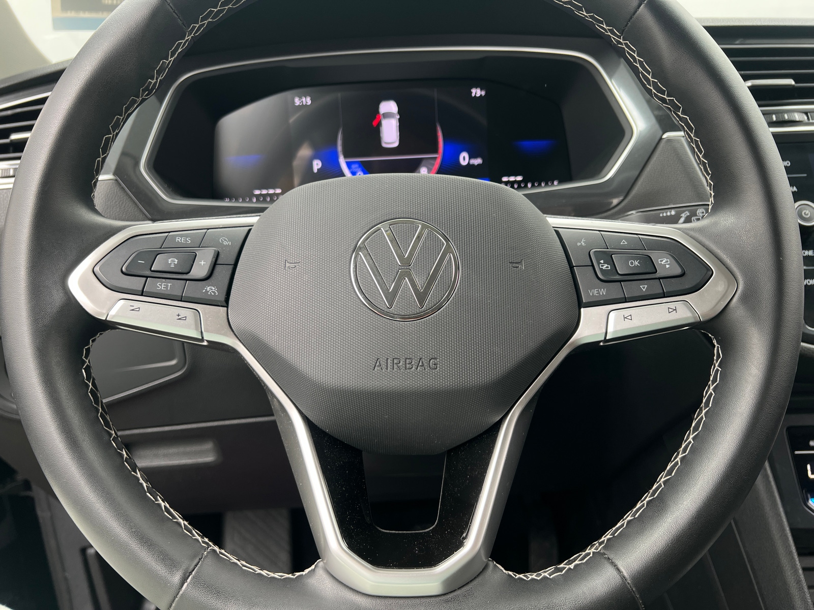 Thumbnail: 2024 Volkswagen Tiguan - 4