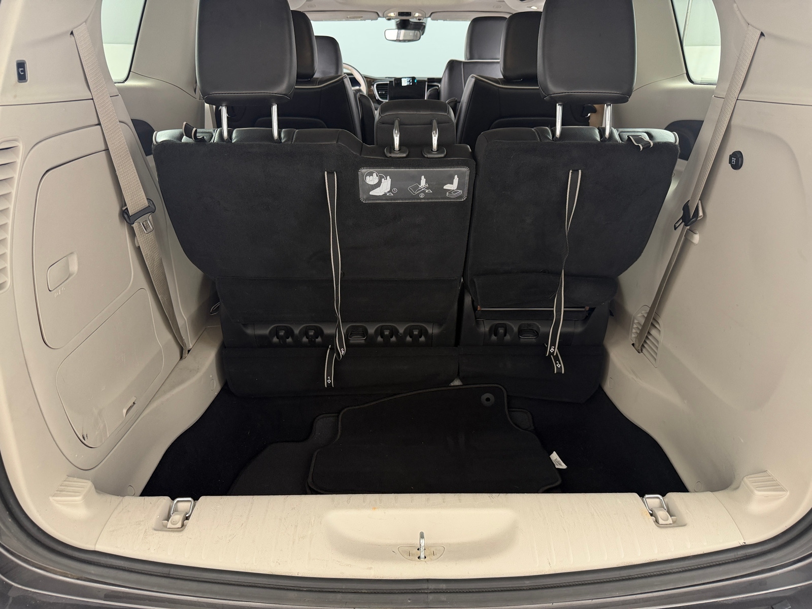 Thumbnail: 2021 Chrysler Pacifica - 6