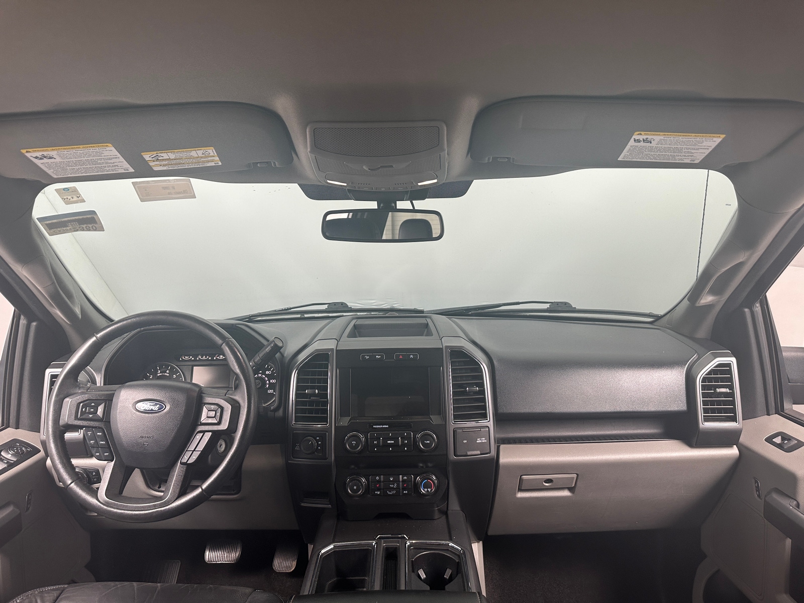 Thumbnail: 2020 Ford Econoline - 3
