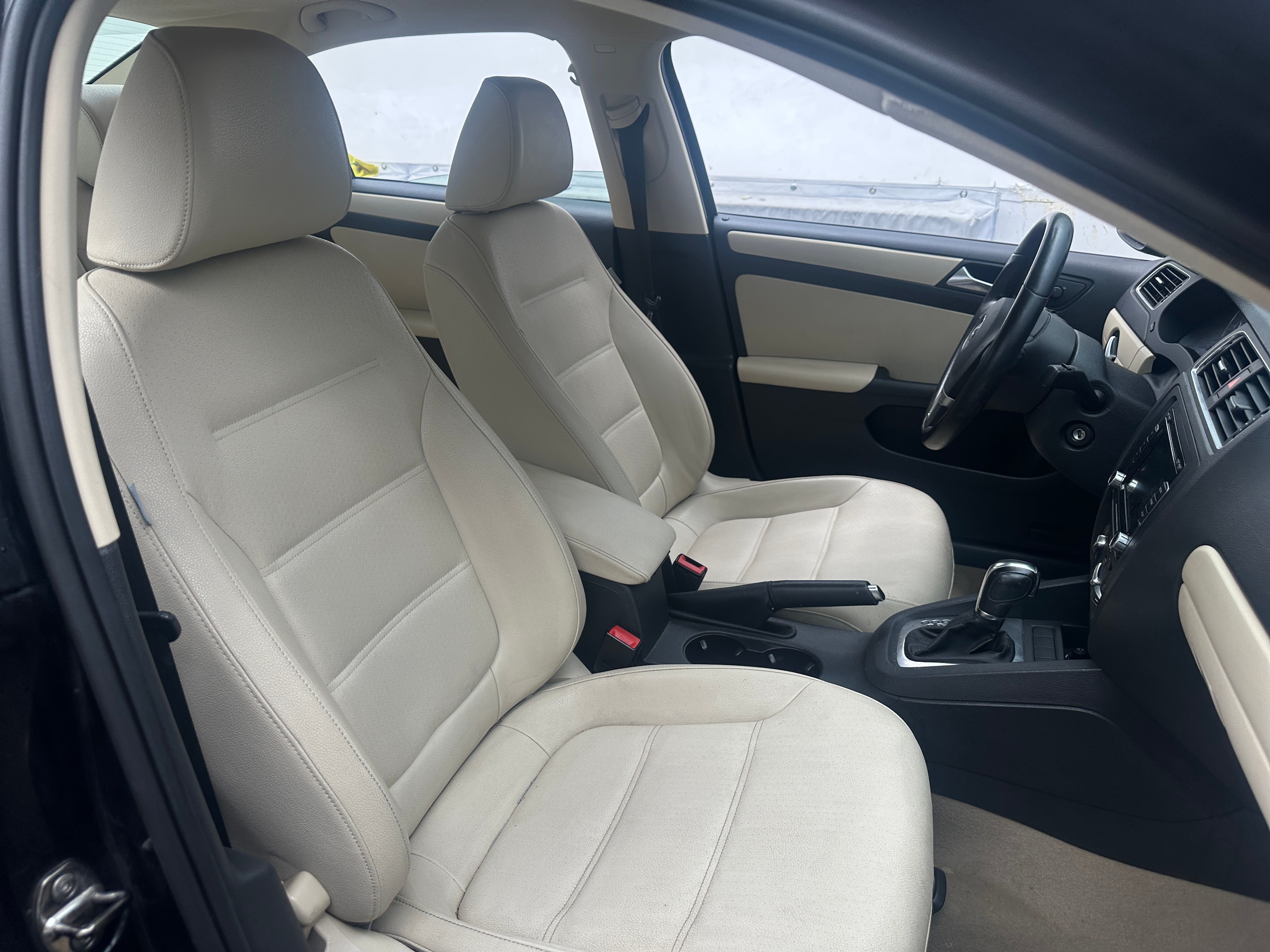 3VWDX7AJ2CM471322
