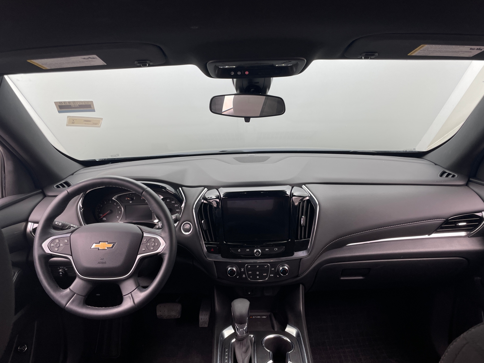 Thumbnail: 2023 Chevrolet Traverse - 3