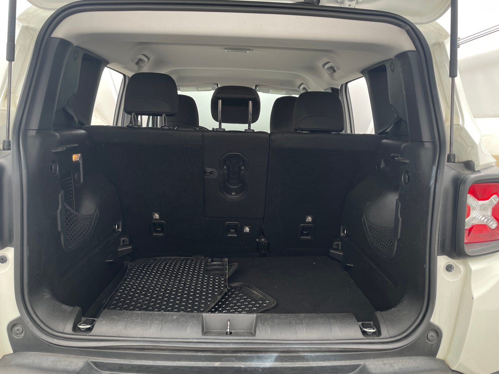 Thumbnail: 2018 Jeep Renegade - 7