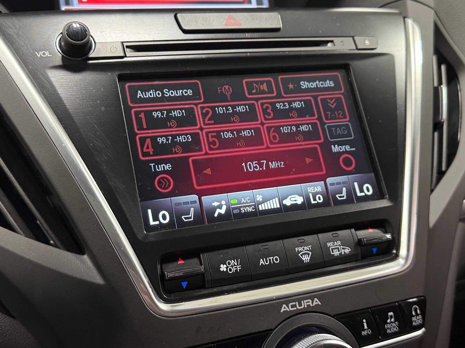 Thumbnail: 2015 Acura MDX - 3