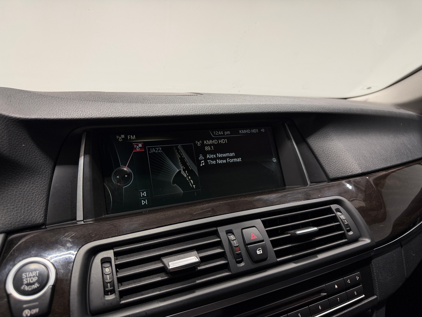 Thumbnail: 2015 BMW 5 Series - 4