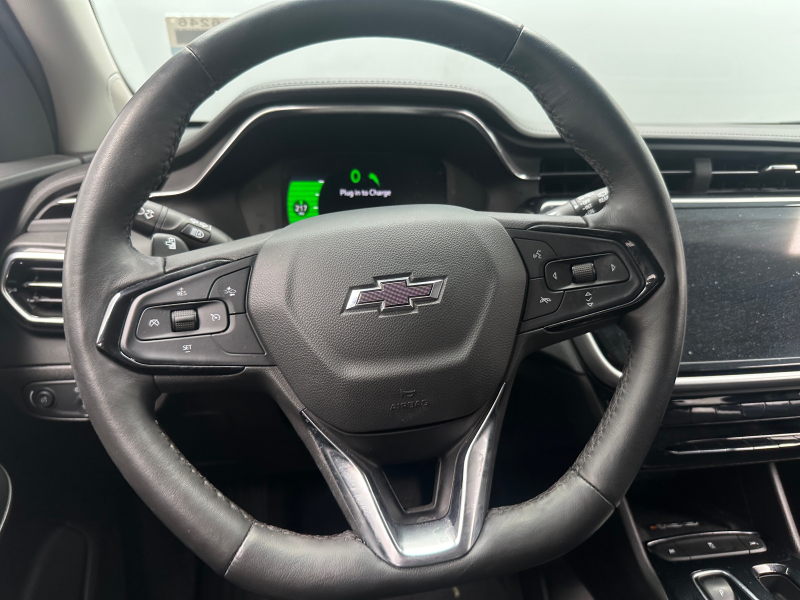 Thumbnail: 2023 Chevrolet Bolt EUV - 4