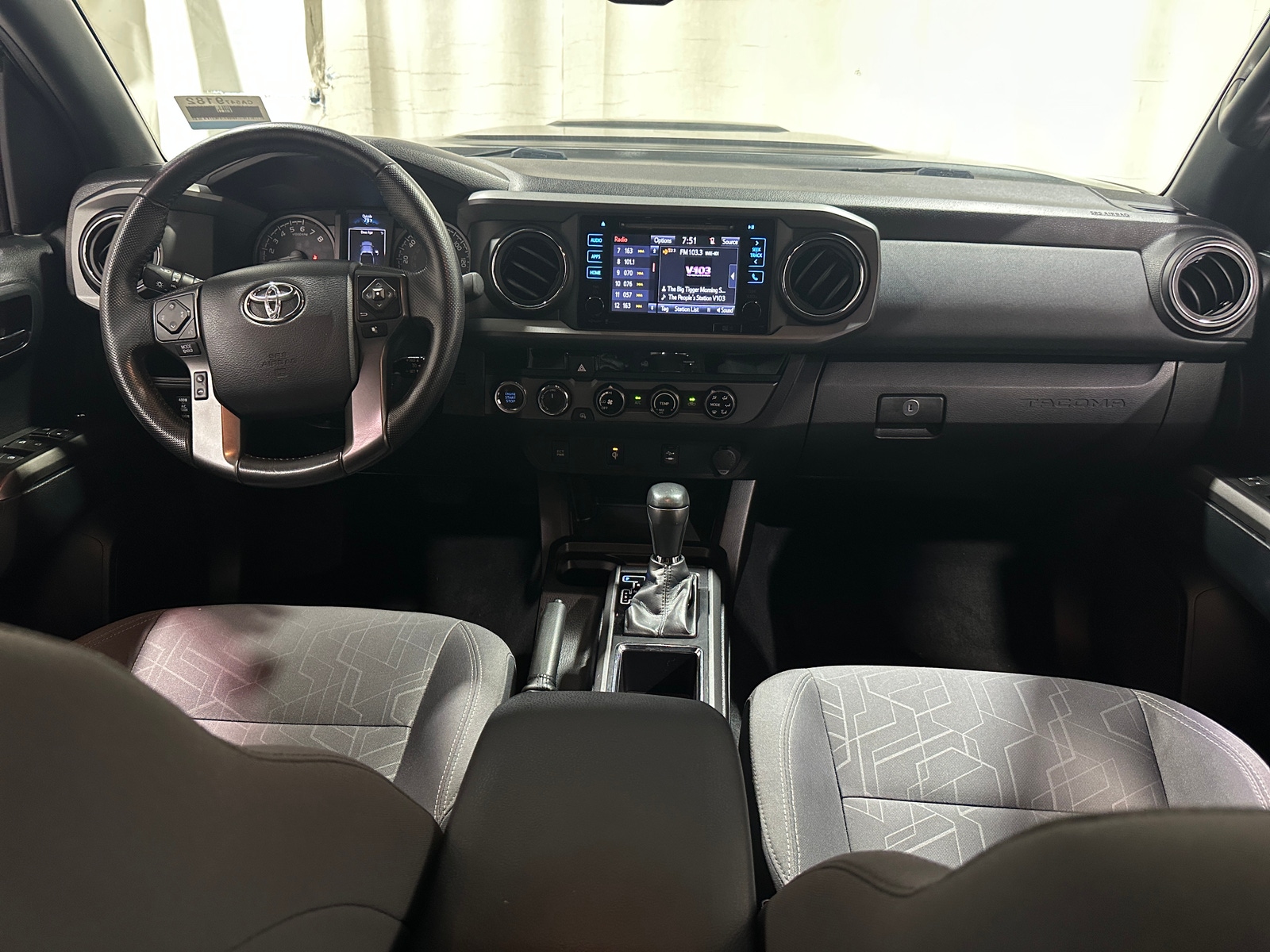 Thumbnail: 2016 Toyota Tacoma - 3