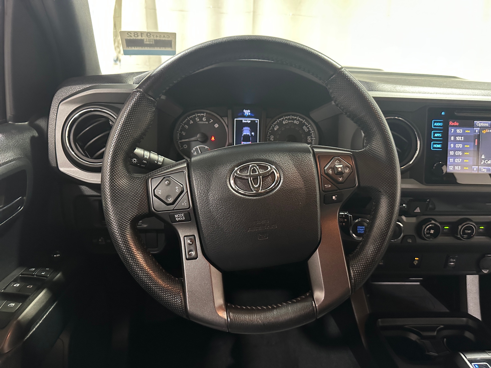 Thumbnail: 2016 Toyota Tacoma - 5