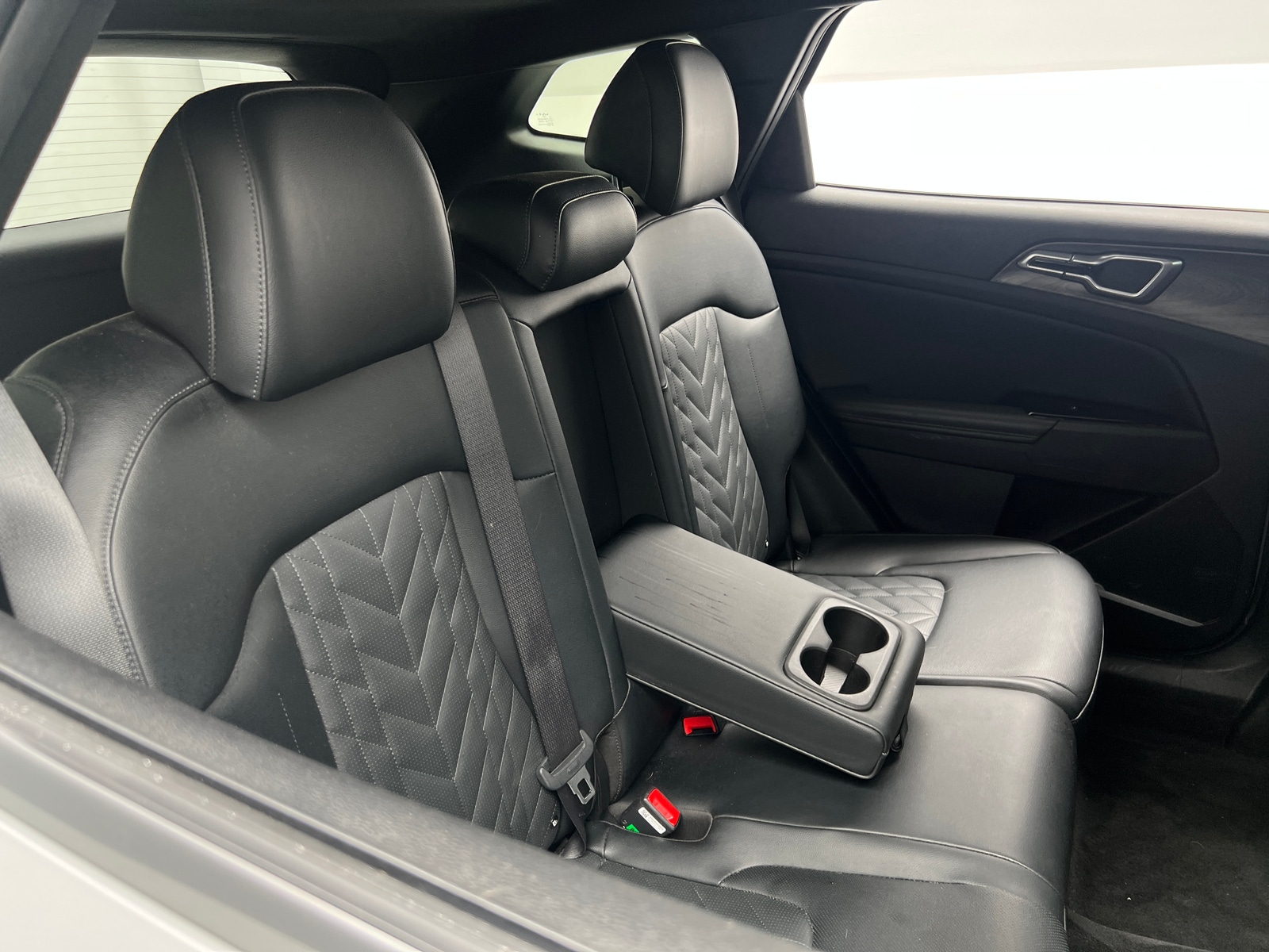 Thumbnail: 2023 Kia Sportage - 5