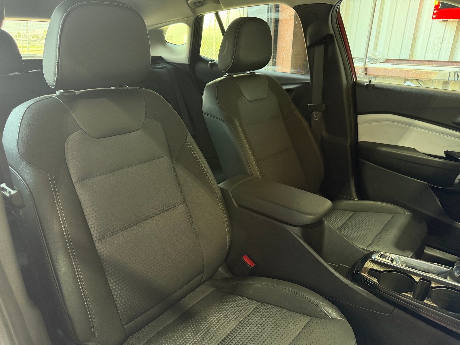 Thumbnail: 2025 Chevrolet Trax - 2