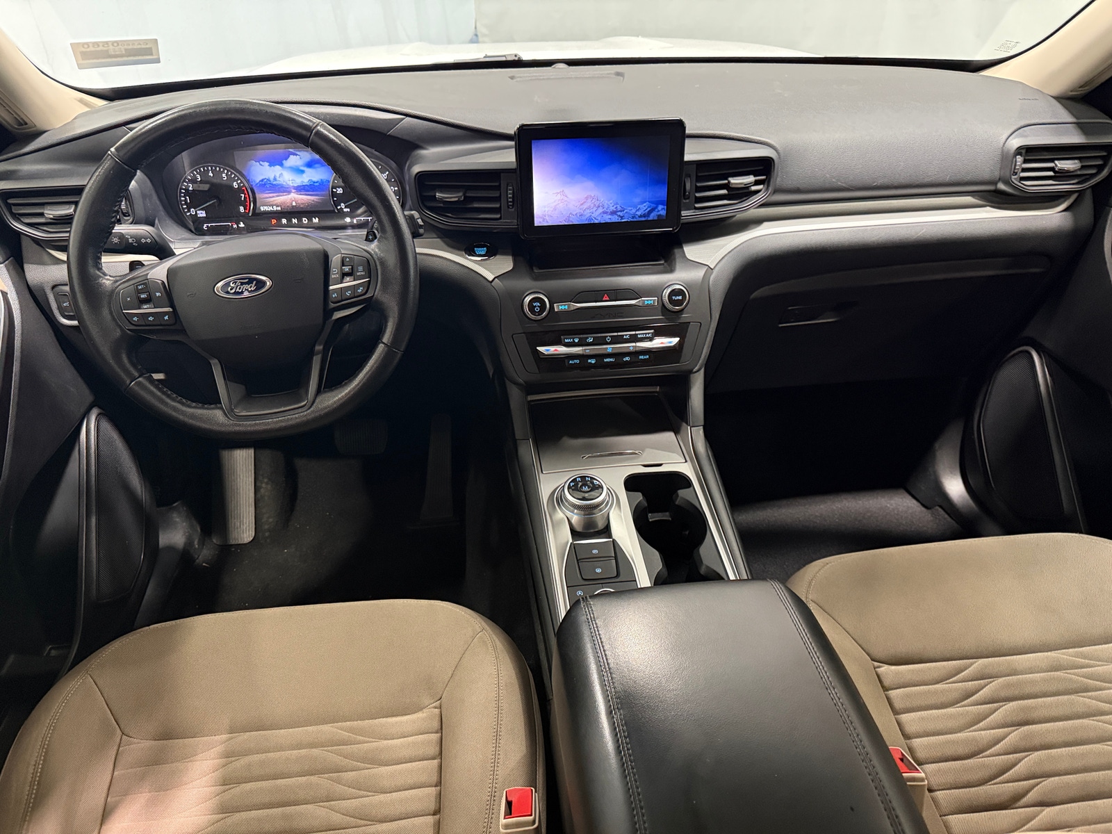 Thumbnail: 2020 Ford Explorer - 3