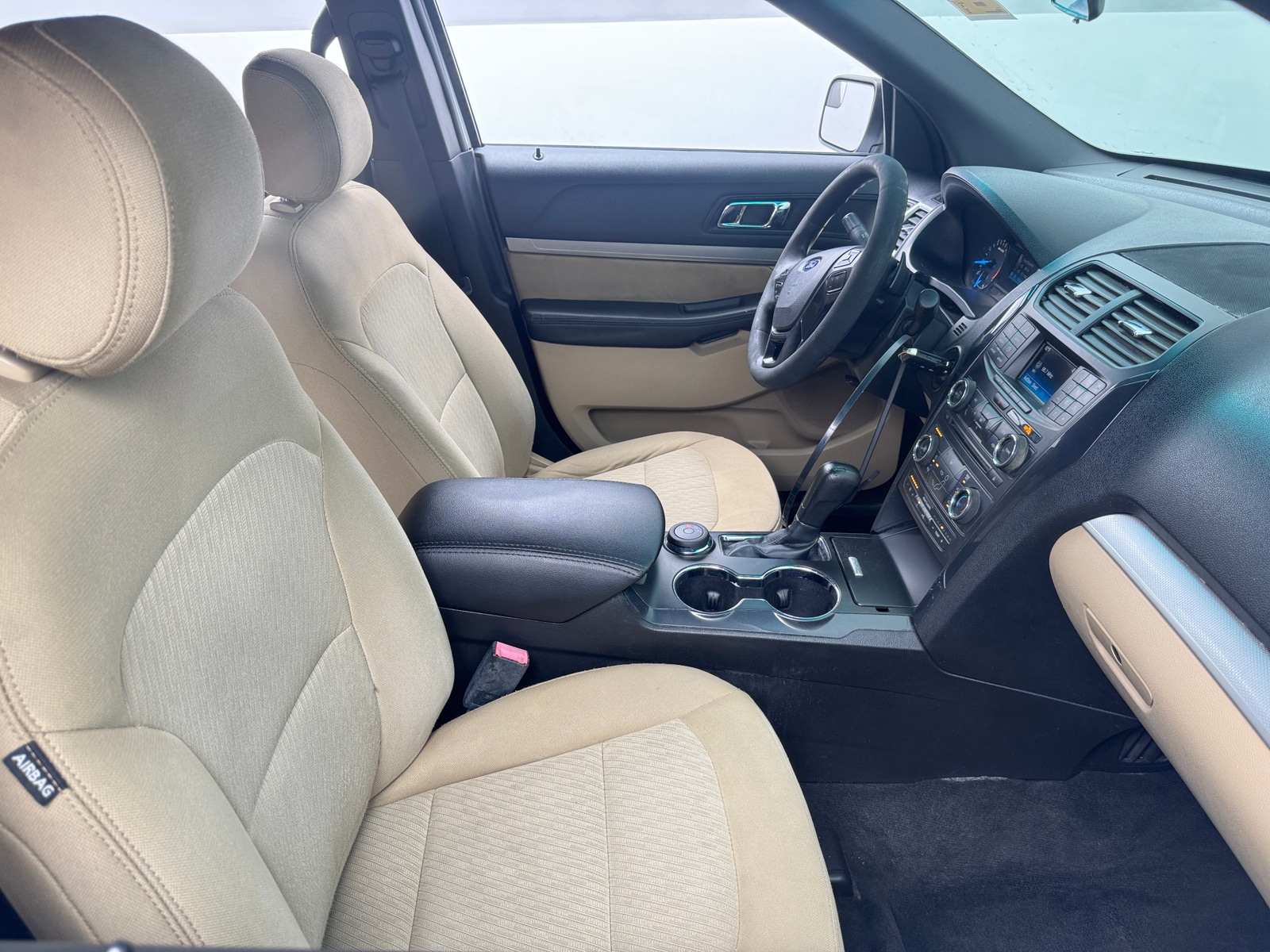 Thumbnail: 2016 Ford Explorer - 2
