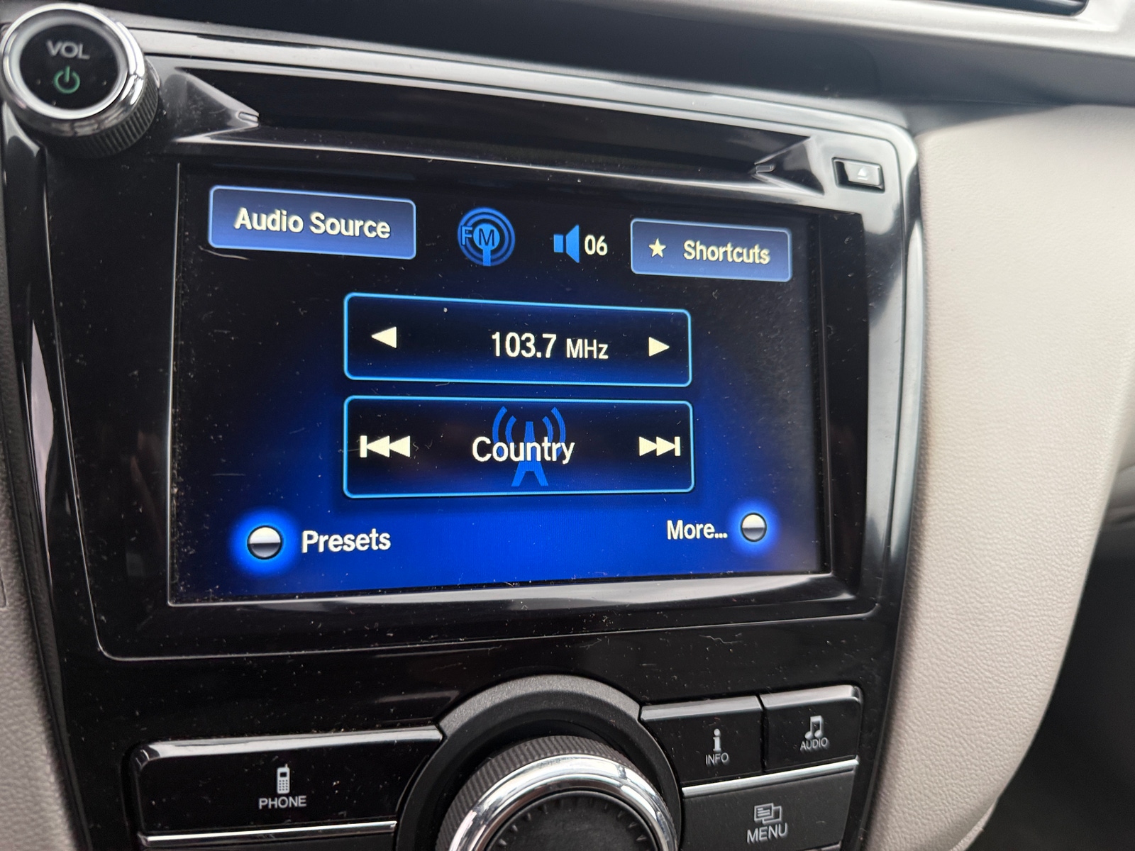 Thumbnail: 2016 Honda Odyssey - 3