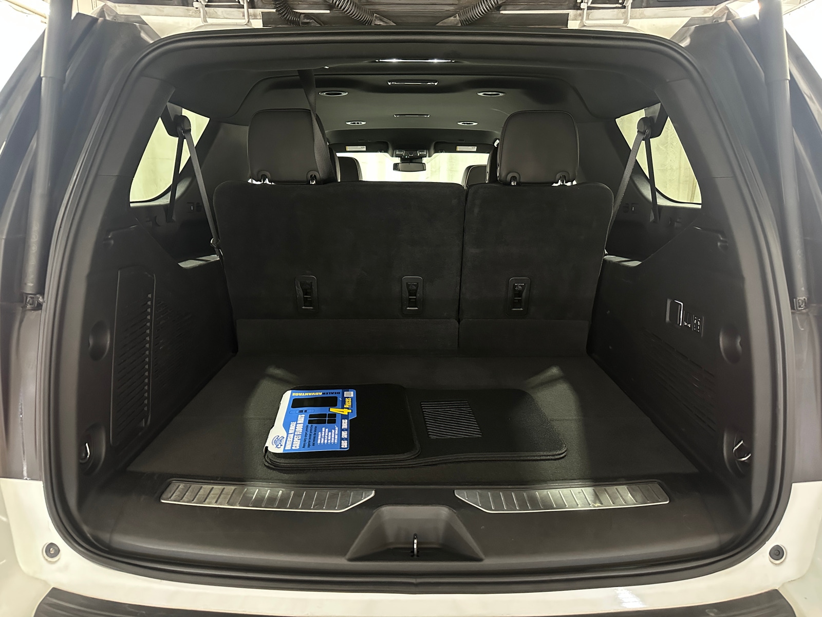 Thumbnail: 2024 Chevrolet Suburban - 6