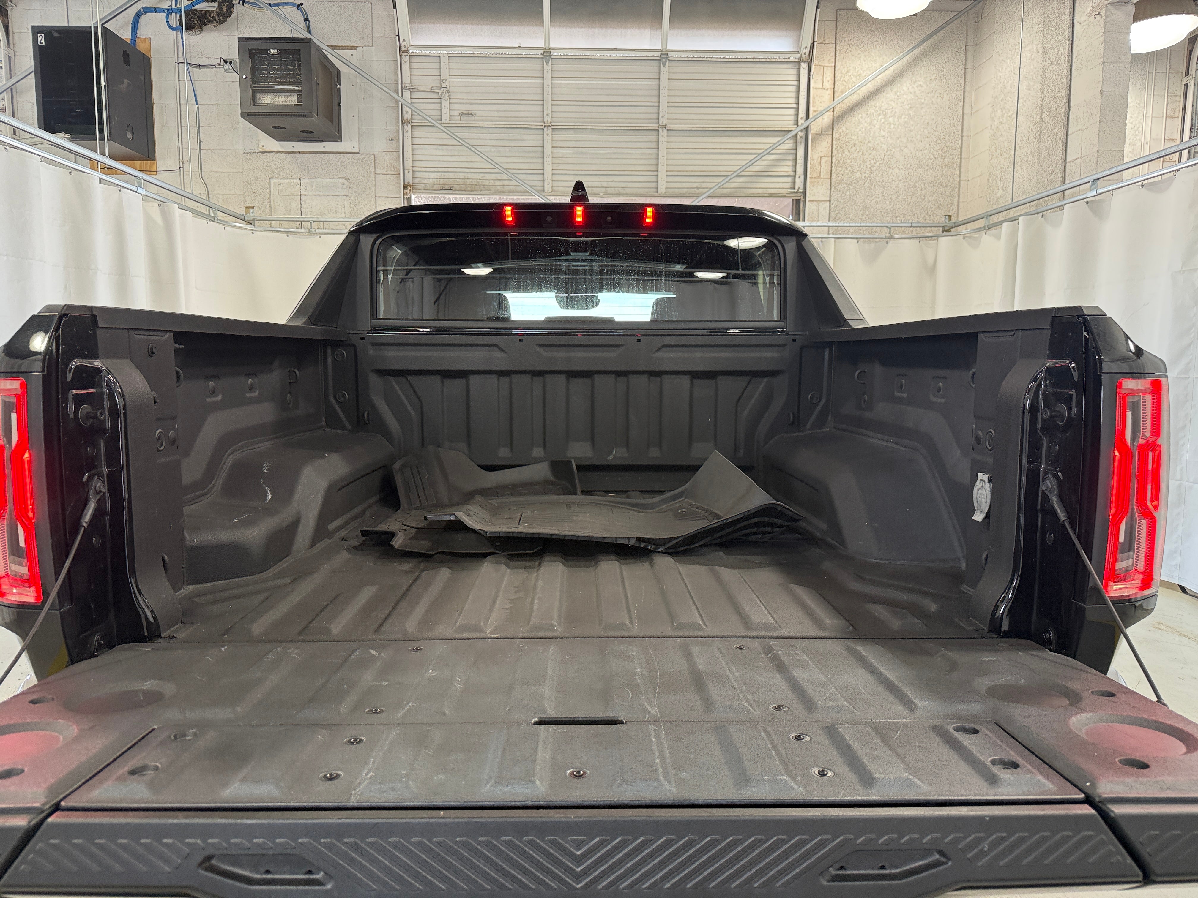 Used 2024 GMC HUMMER EV 3X with VIN 1GT10DDB5RU108515 for sale in Oak Creek, WI