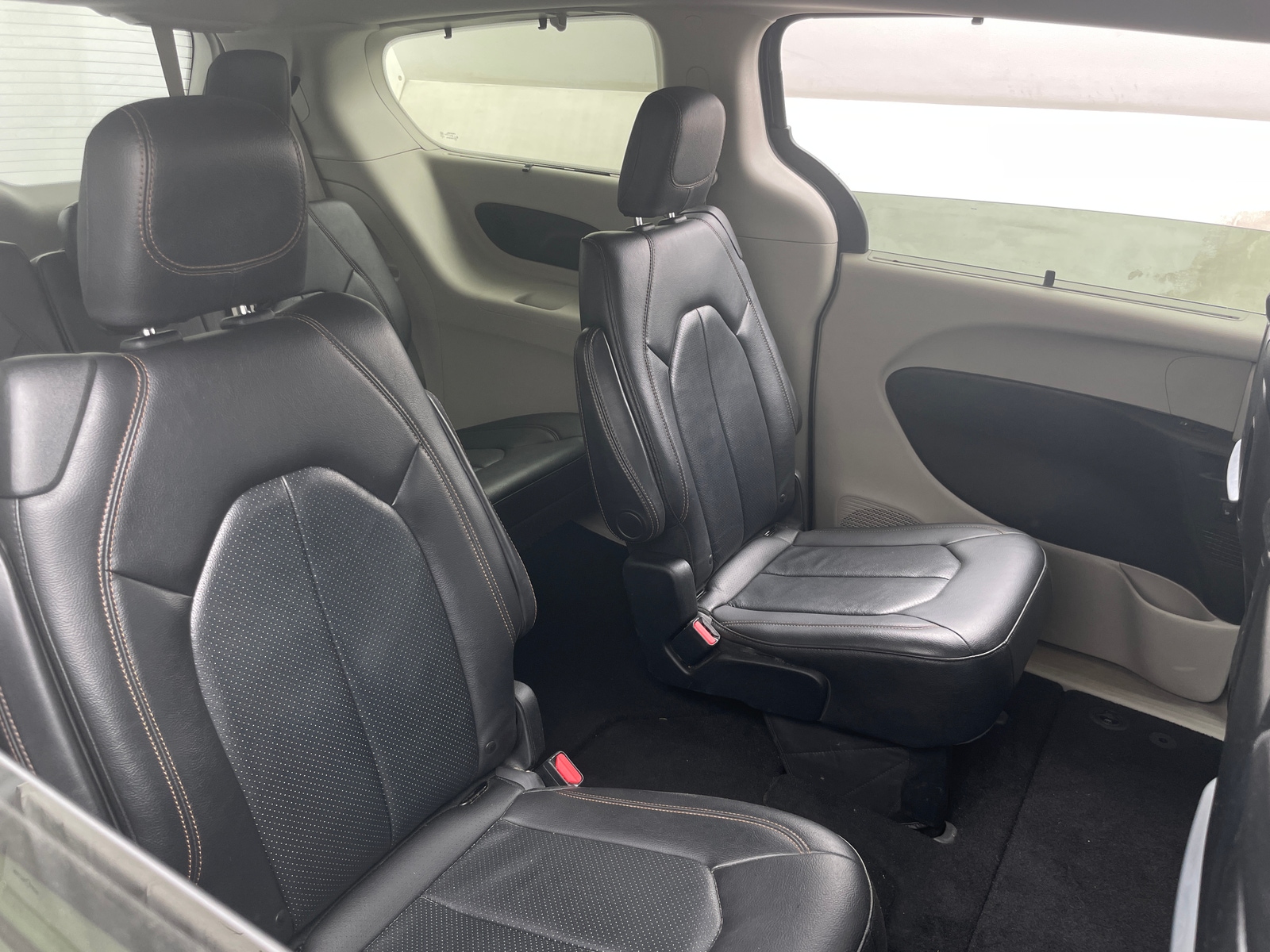 Thumbnail: 2019 Chrysler Pacifica - 5