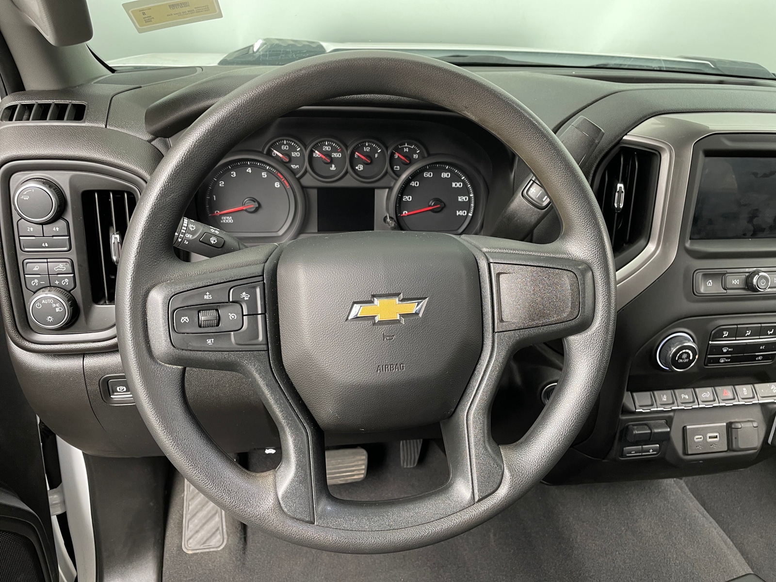 Thumbnail: 2025 Chevrolet Silverado 2500 - 5