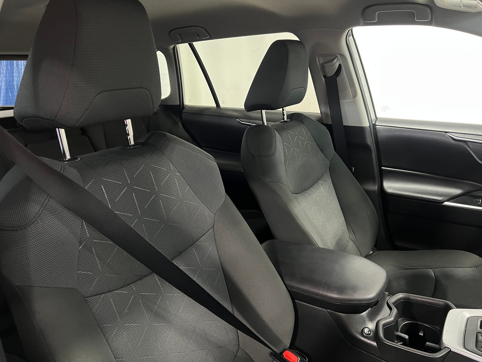 Thumbnail: 2022 Toyota RAV4 - 2