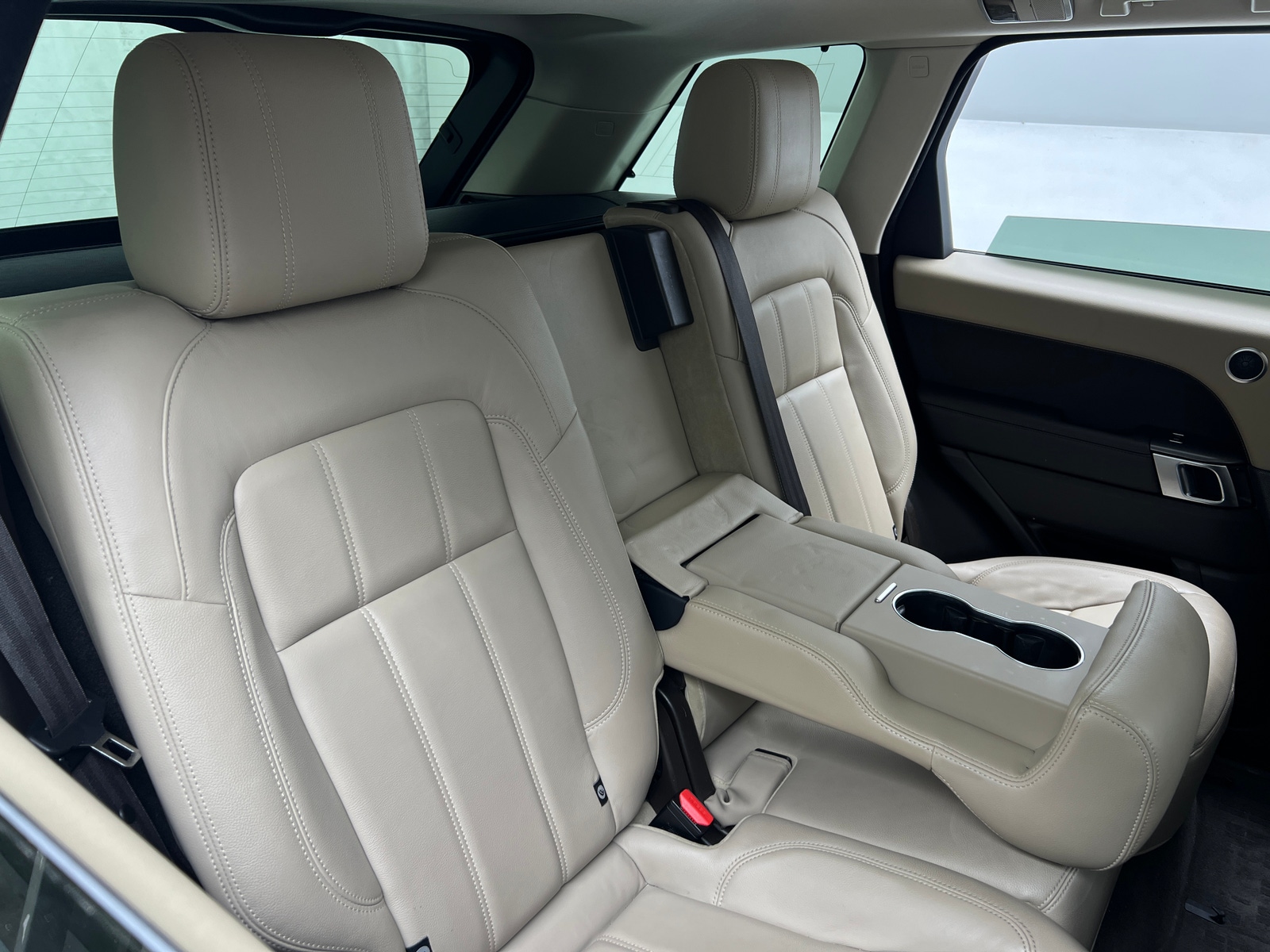 Thumbnail: 2020 Land Rover Range Rover Sport - 5