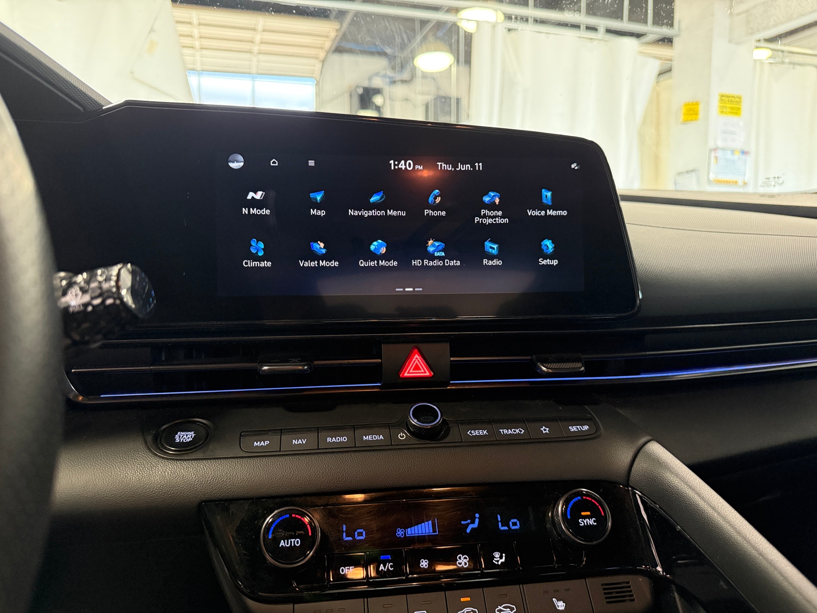 Thumbnail: 2022 Hyundai Elantra - 4