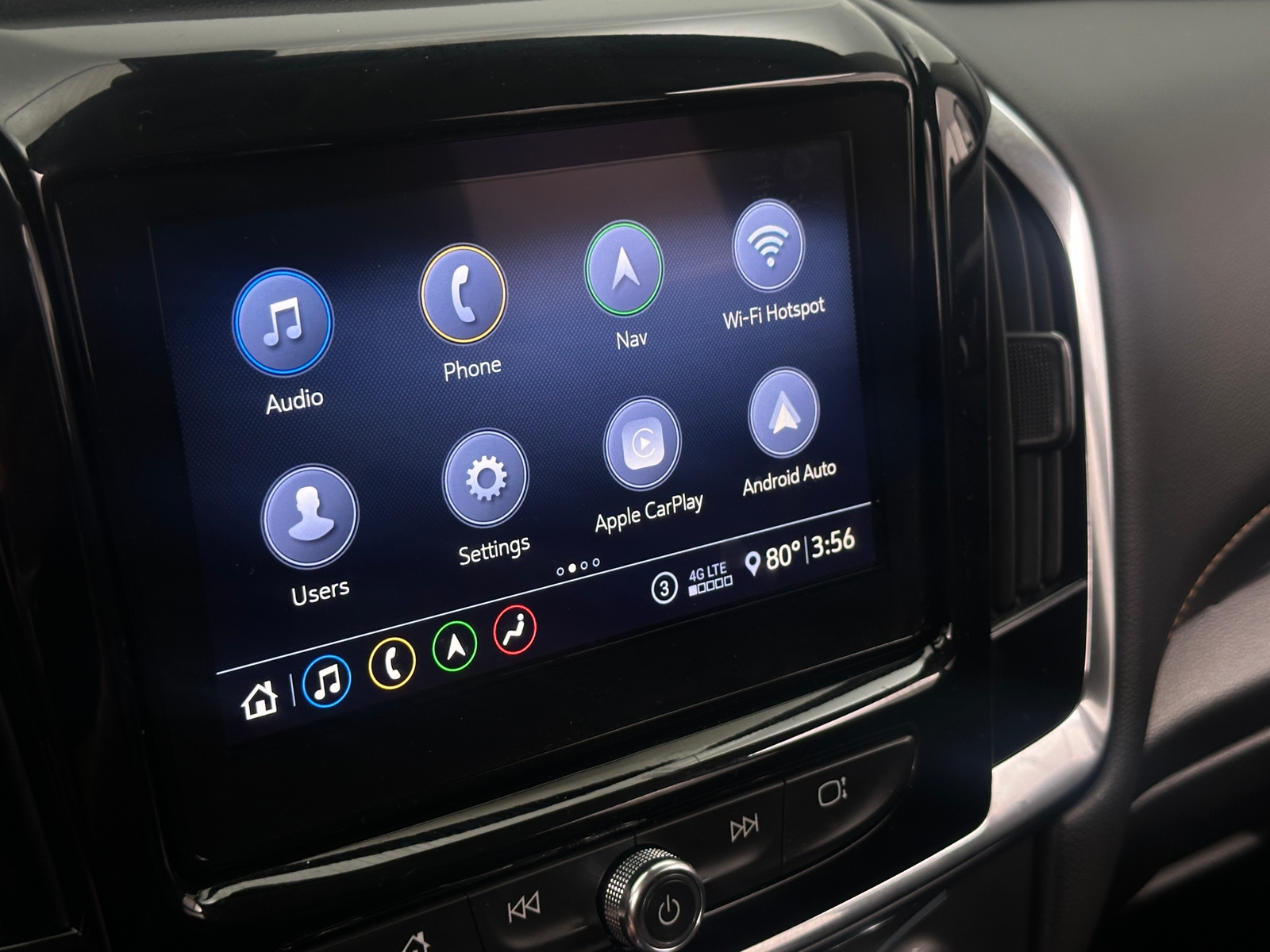 Thumbnail: 2021 Chevrolet Traverse - 3