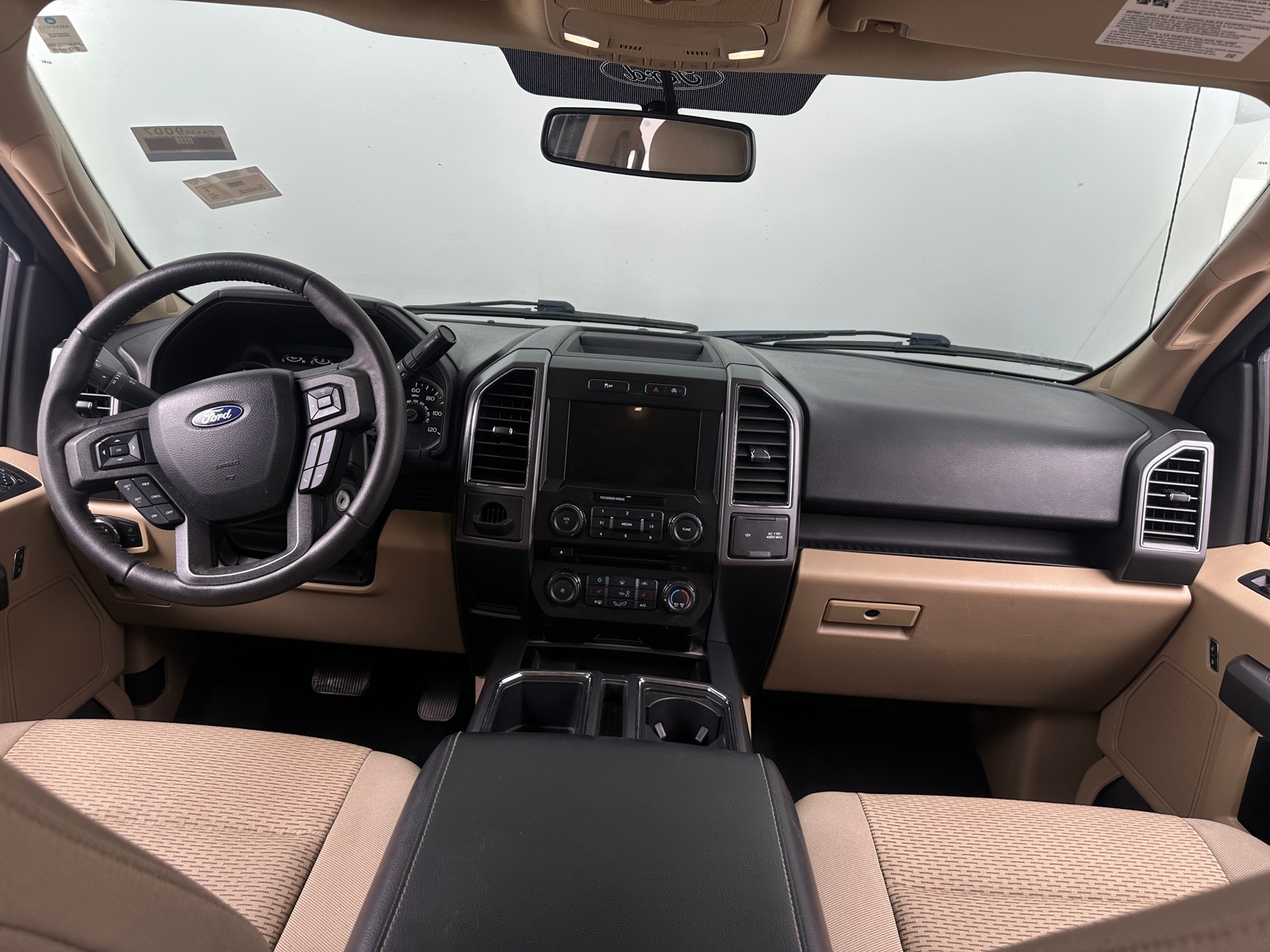 Thumbnail: 2018 Ford Econoline - 3