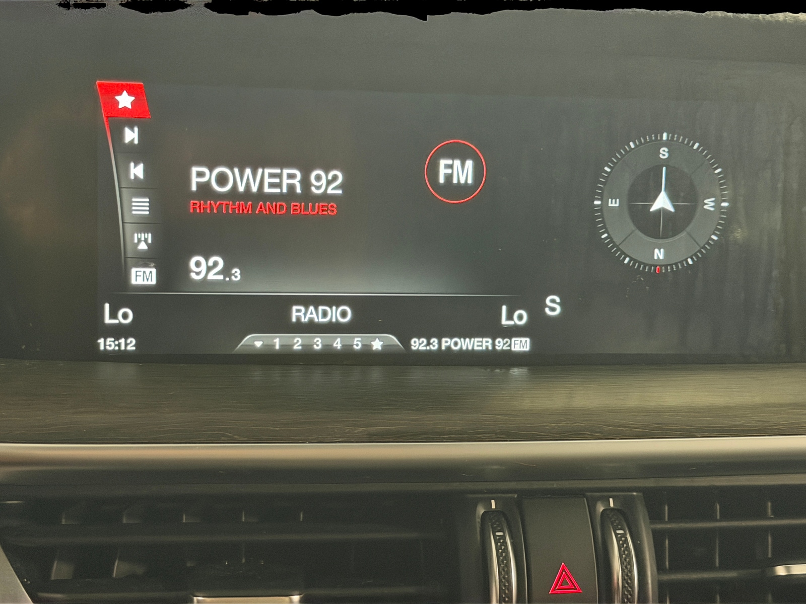 Thumbnail: 2018 Alfa Romeo Stelvio - 3