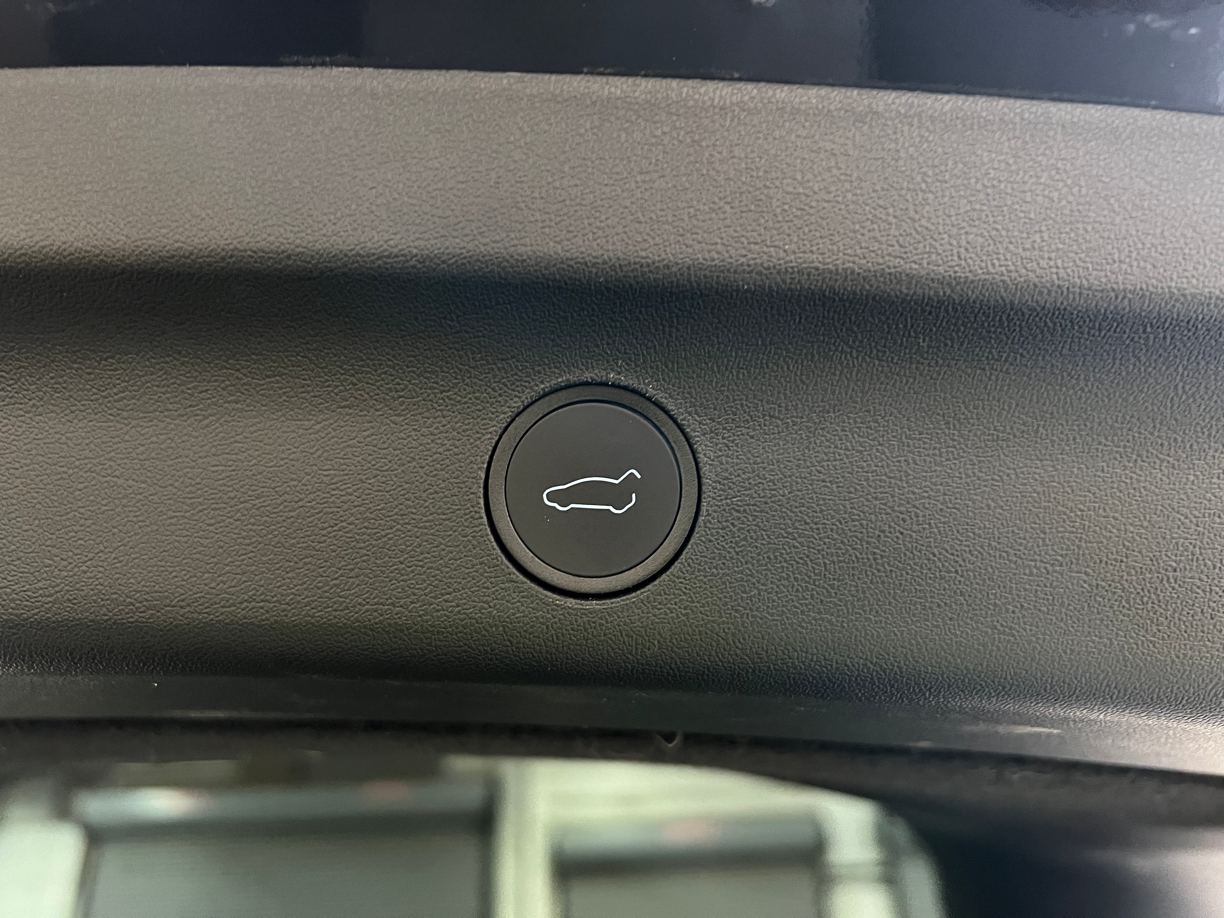 Used 2022 Tesla Model Y Long Range with VIN 7SAYGDEE4NF560741 for sale in Auburn, WA