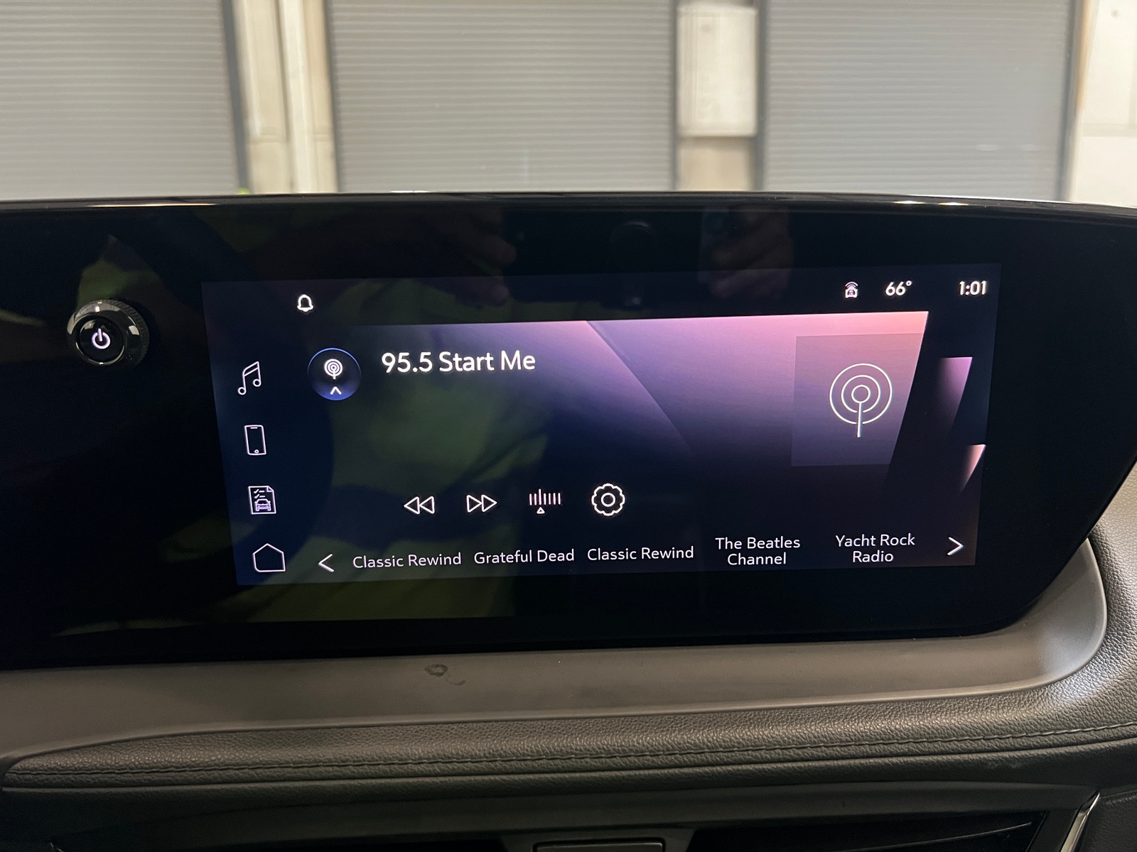 Thumbnail: 2025 Buick Encore GX - 3