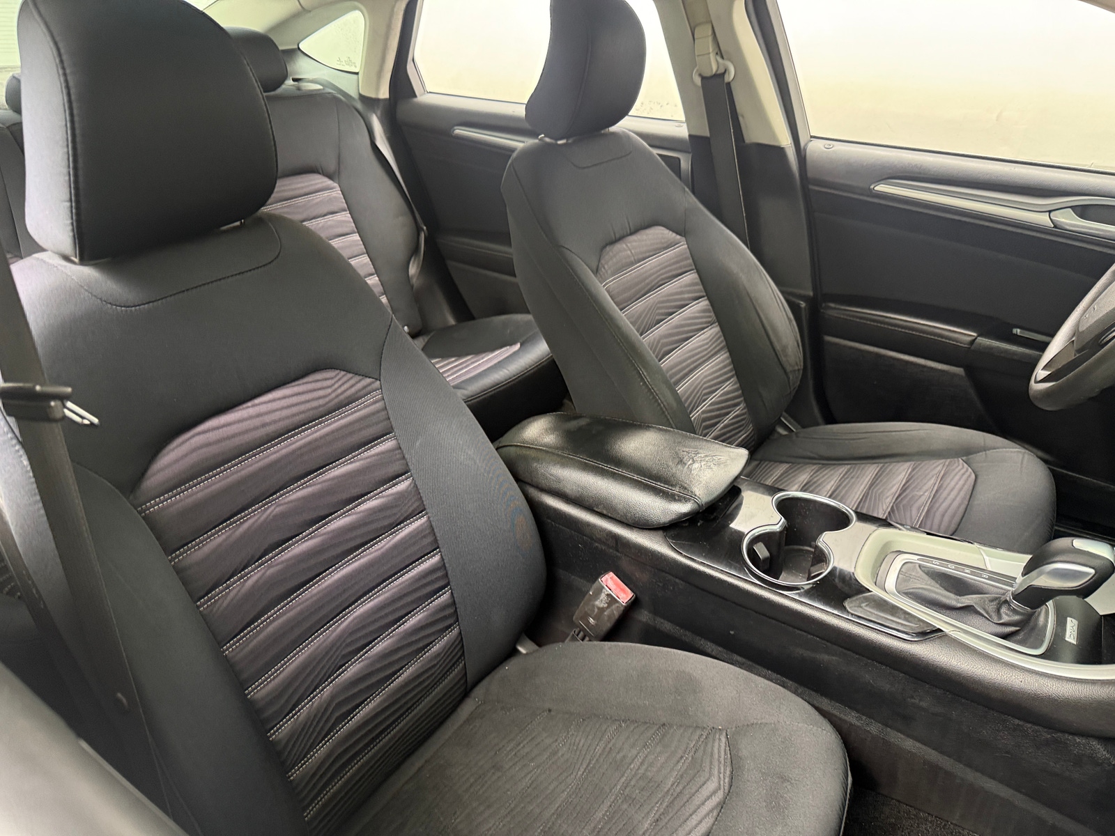 Thumbnail: 2016 Ford Fusion - 2