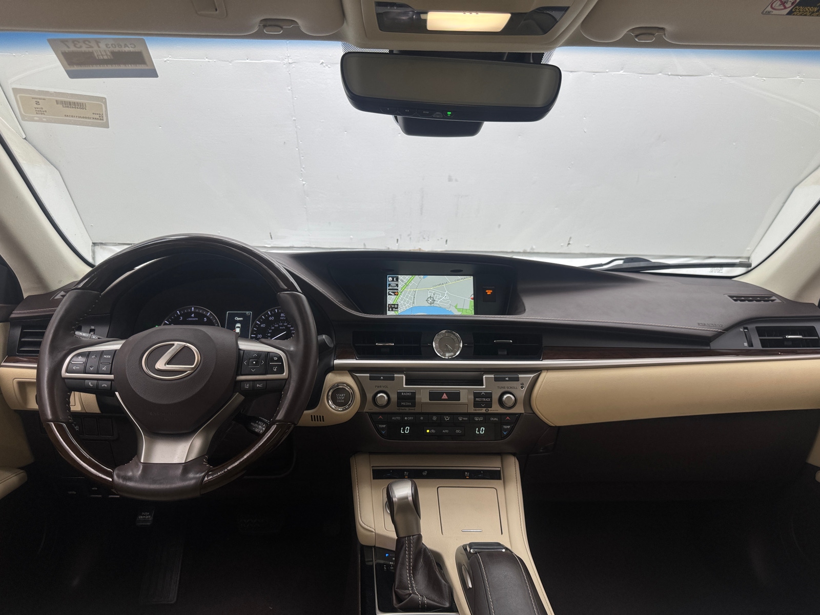 Thumbnail: 2018 Lexus ES - 2