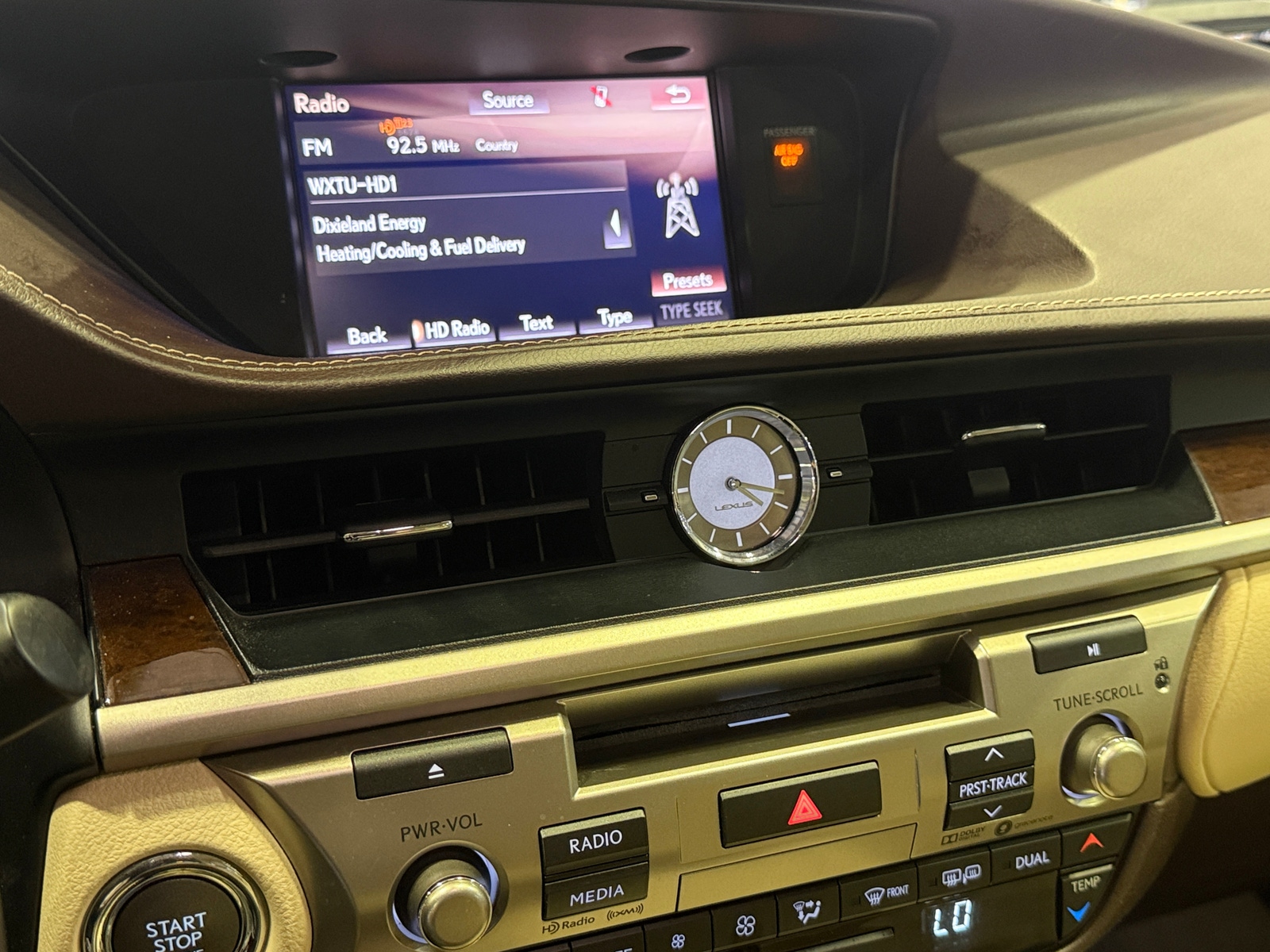 Thumbnail: 2018 Lexus ES - 3