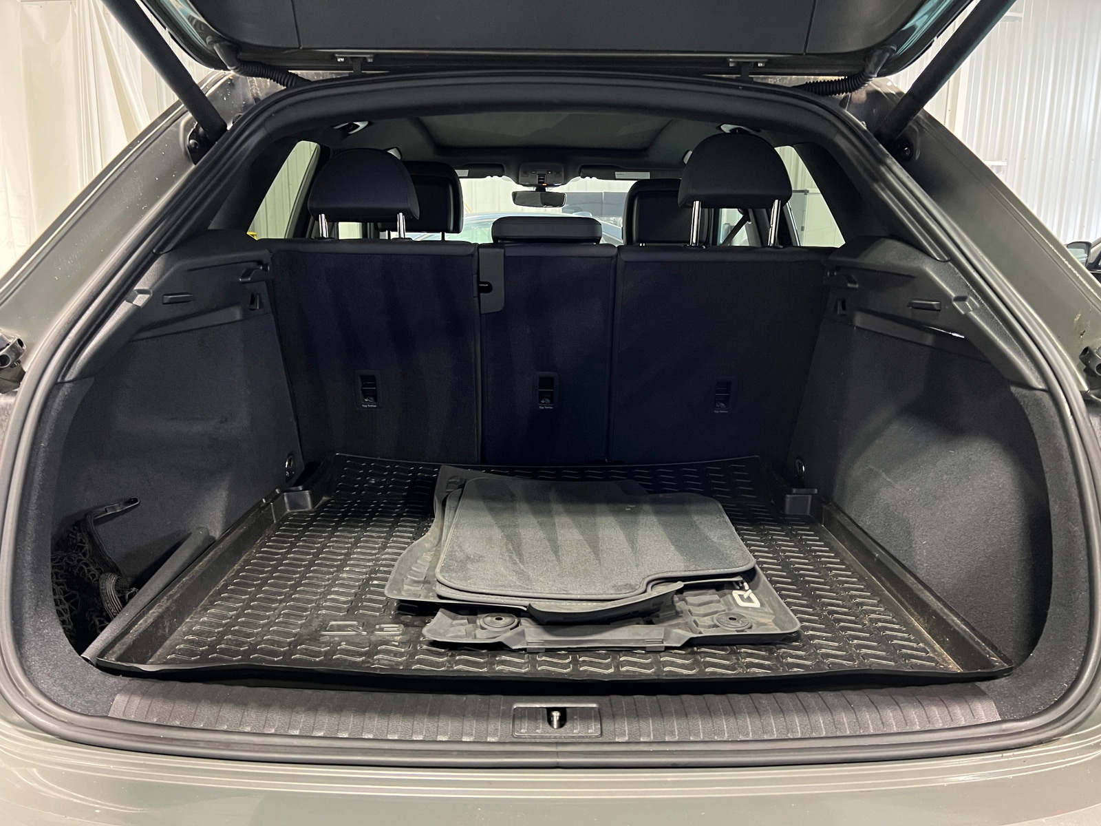 Thumbnail: 2020 Audi Q3 - 6