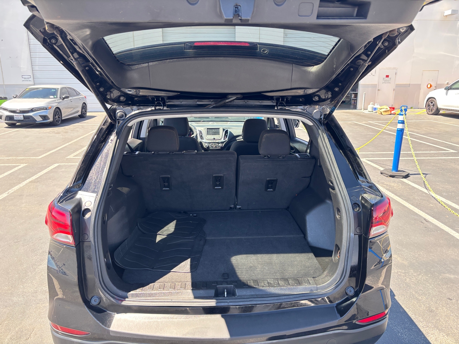 Thumbnail: 2023 Chevrolet Equinox - 7