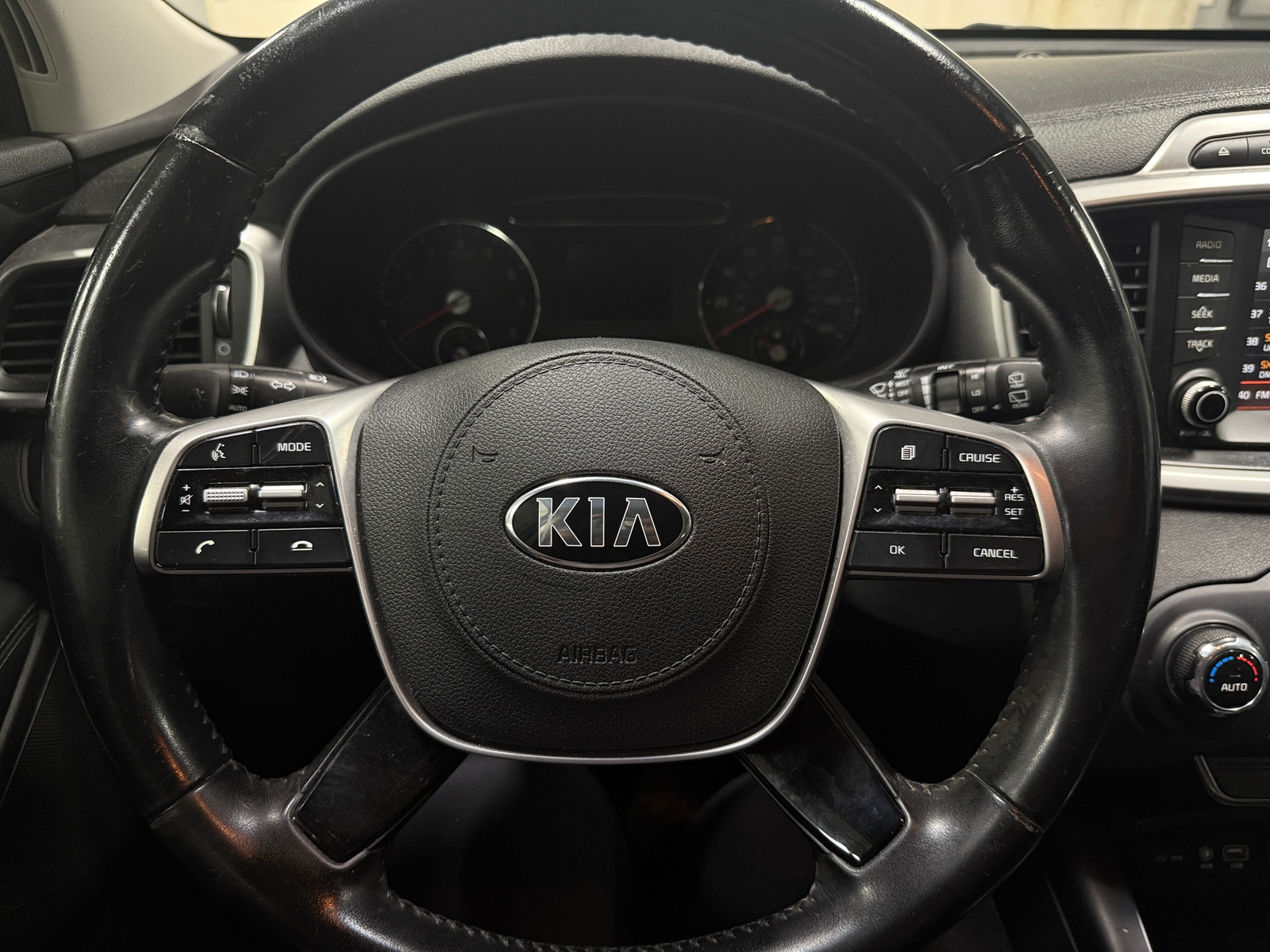 Thumbnail: 2019 Kia Sorento - 5