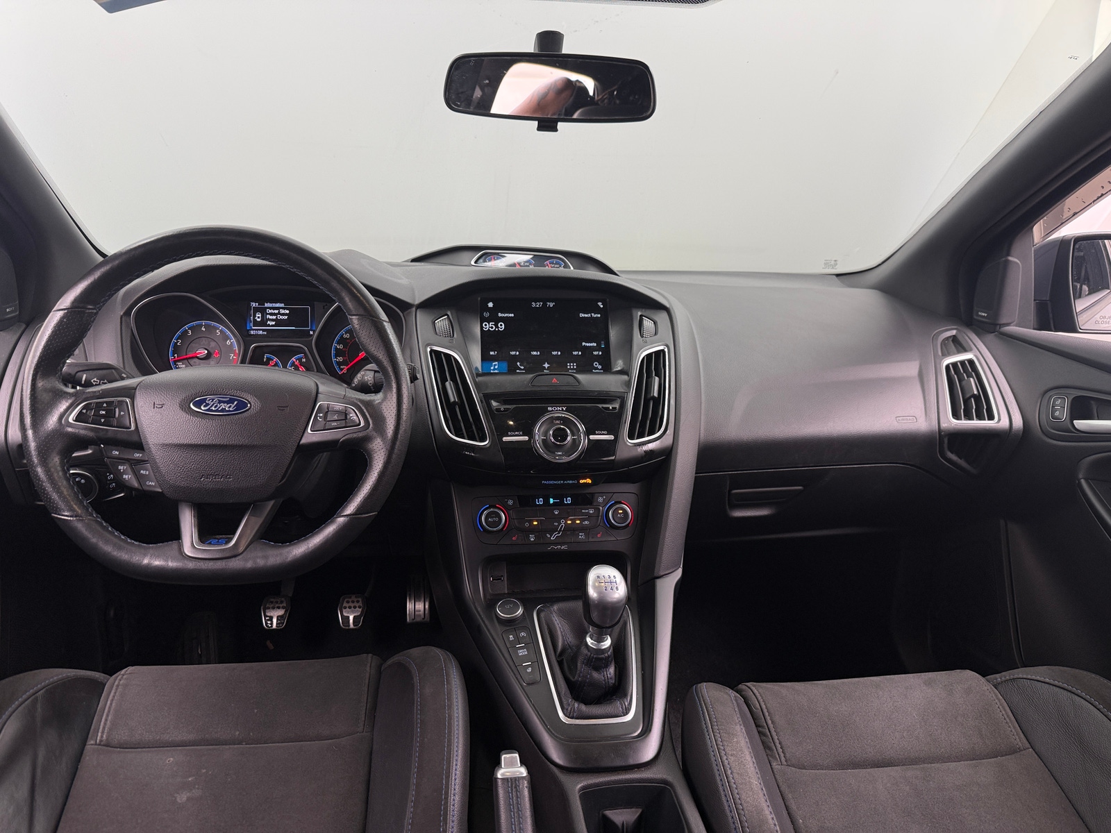 Thumbnail: 2017 Ford Focus - 2