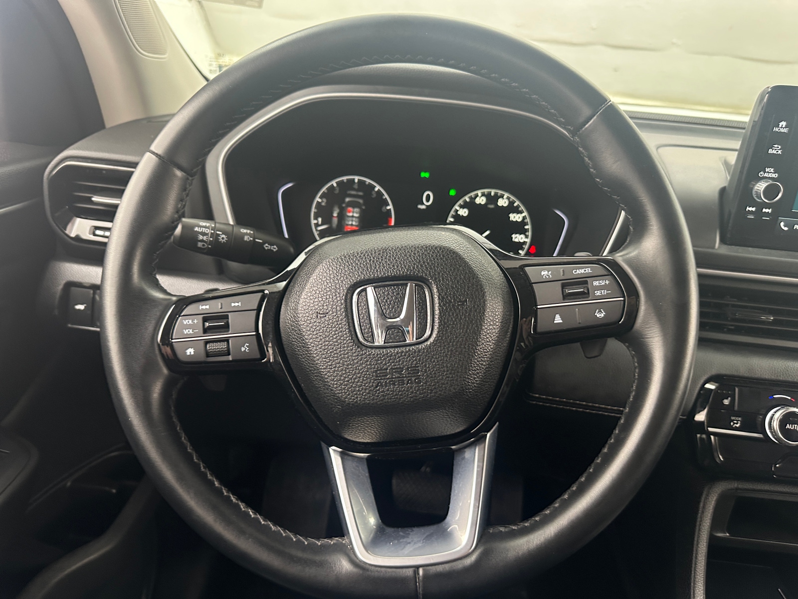 Thumbnail: 2023 Honda Pilot - 4