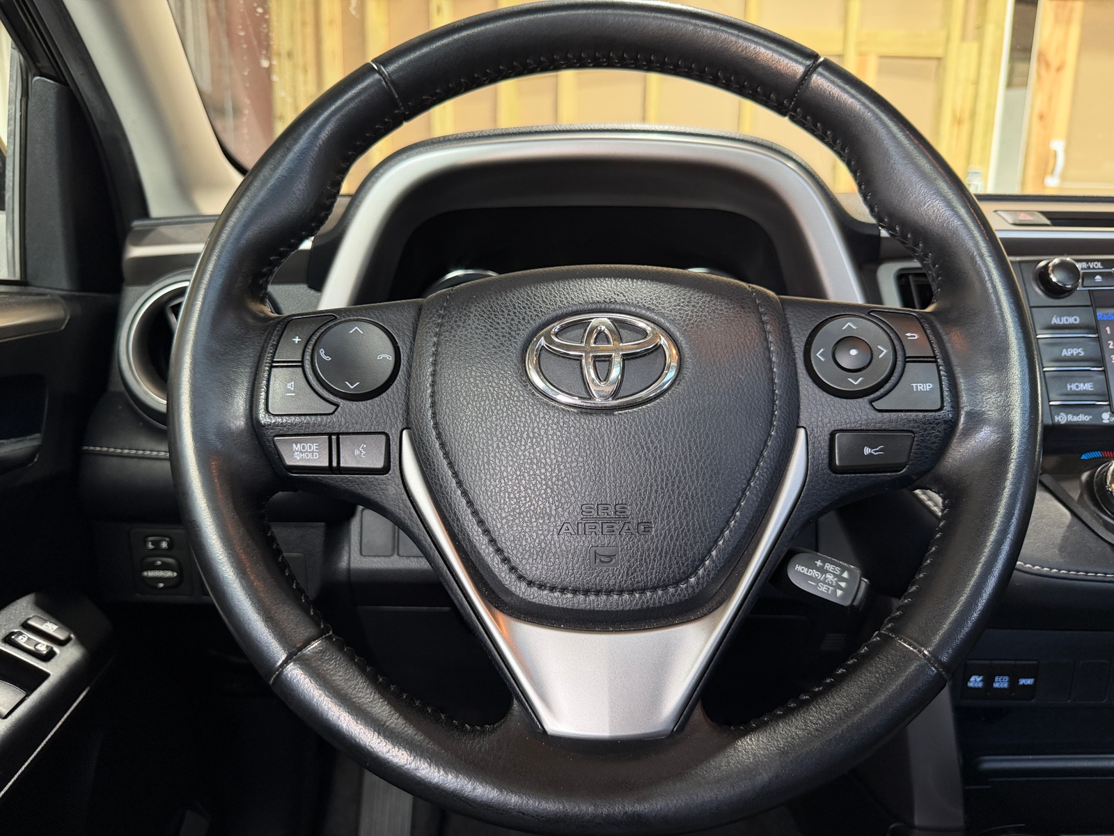 Thumbnail: 2018 Toyota RAV4 - 5