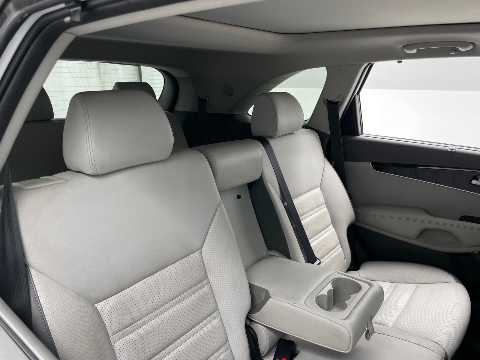 Thumbnail: 2016 Kia Sorento - 5