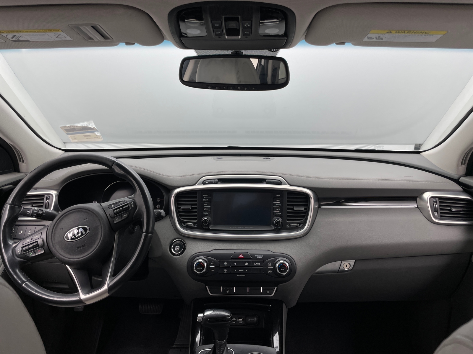 Thumbnail: 2016 Kia Sorento - 2