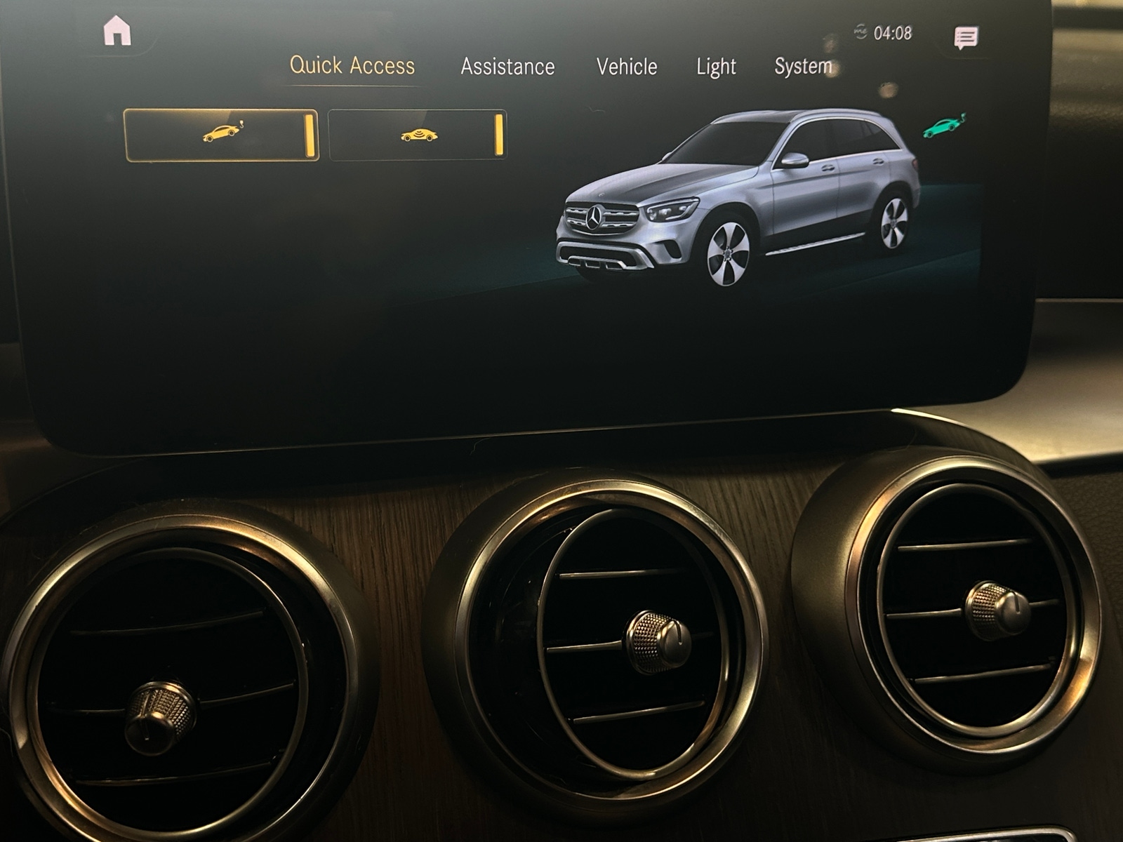 Thumbnail: 2022 Mercedes-Benz GLC - 3