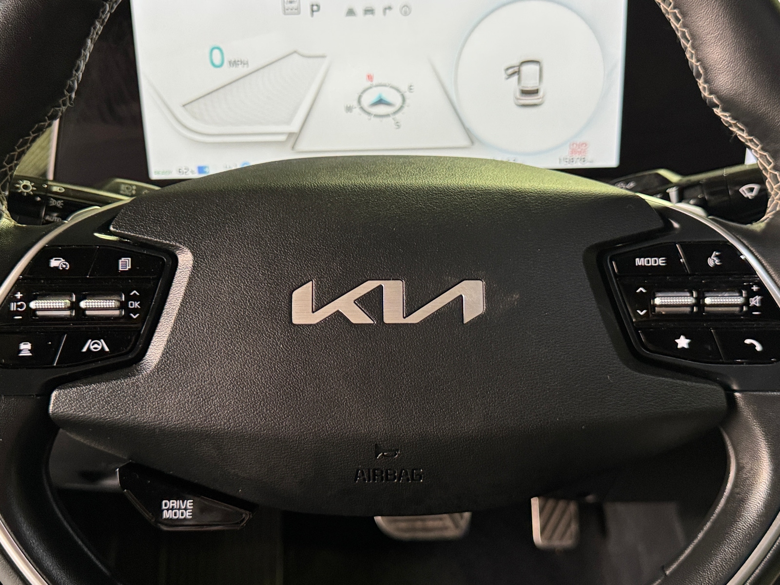 Thumbnail: 2023 Kia EV6 - 4