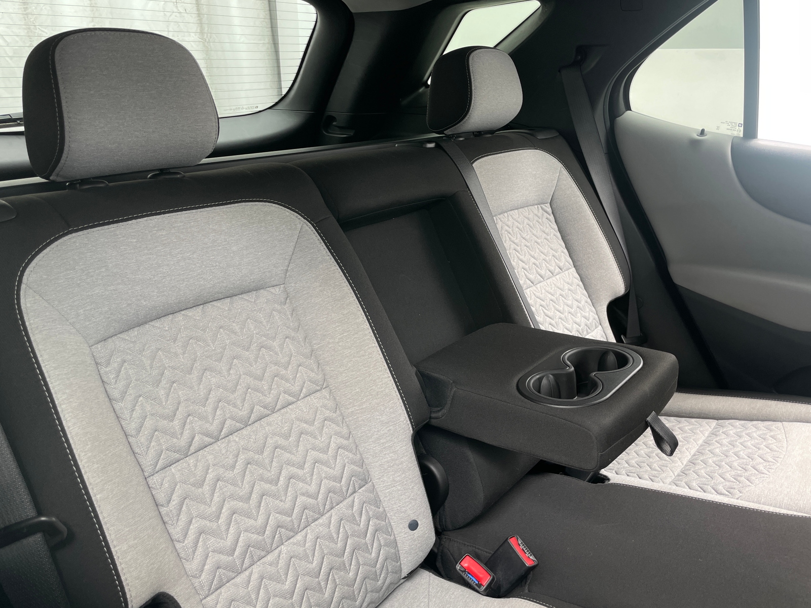 Thumbnail: 2022 Chevrolet Equinox - 6
